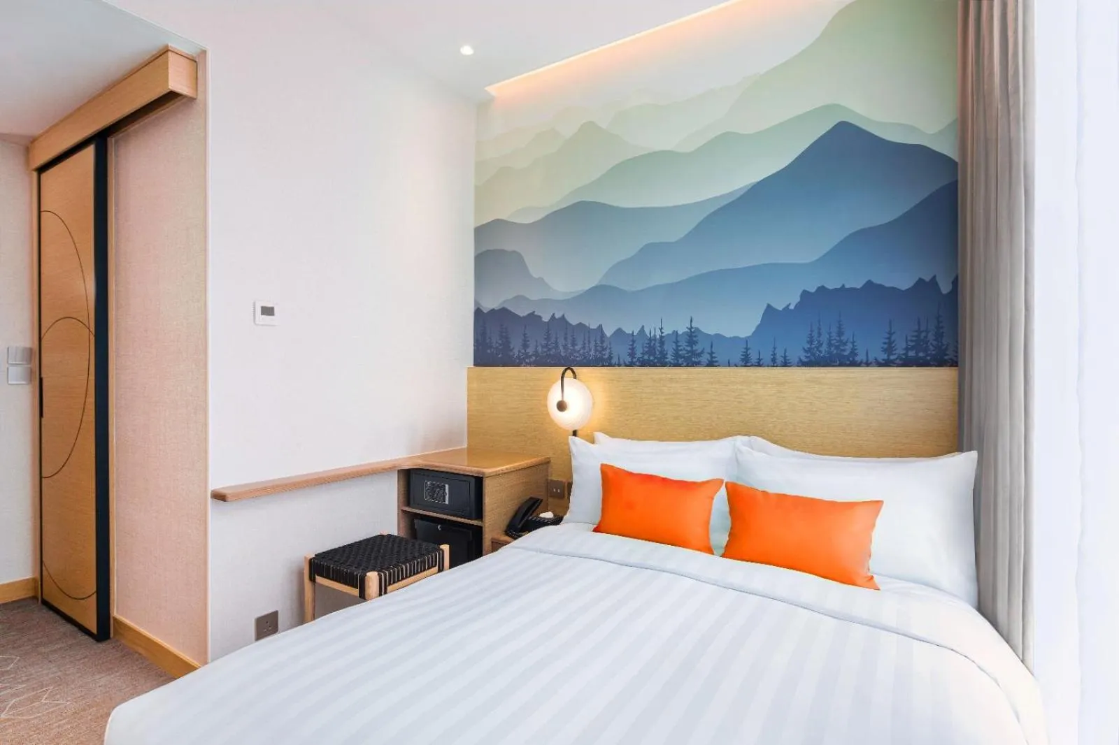 Bed in Hotel YX Lai Chi Kok