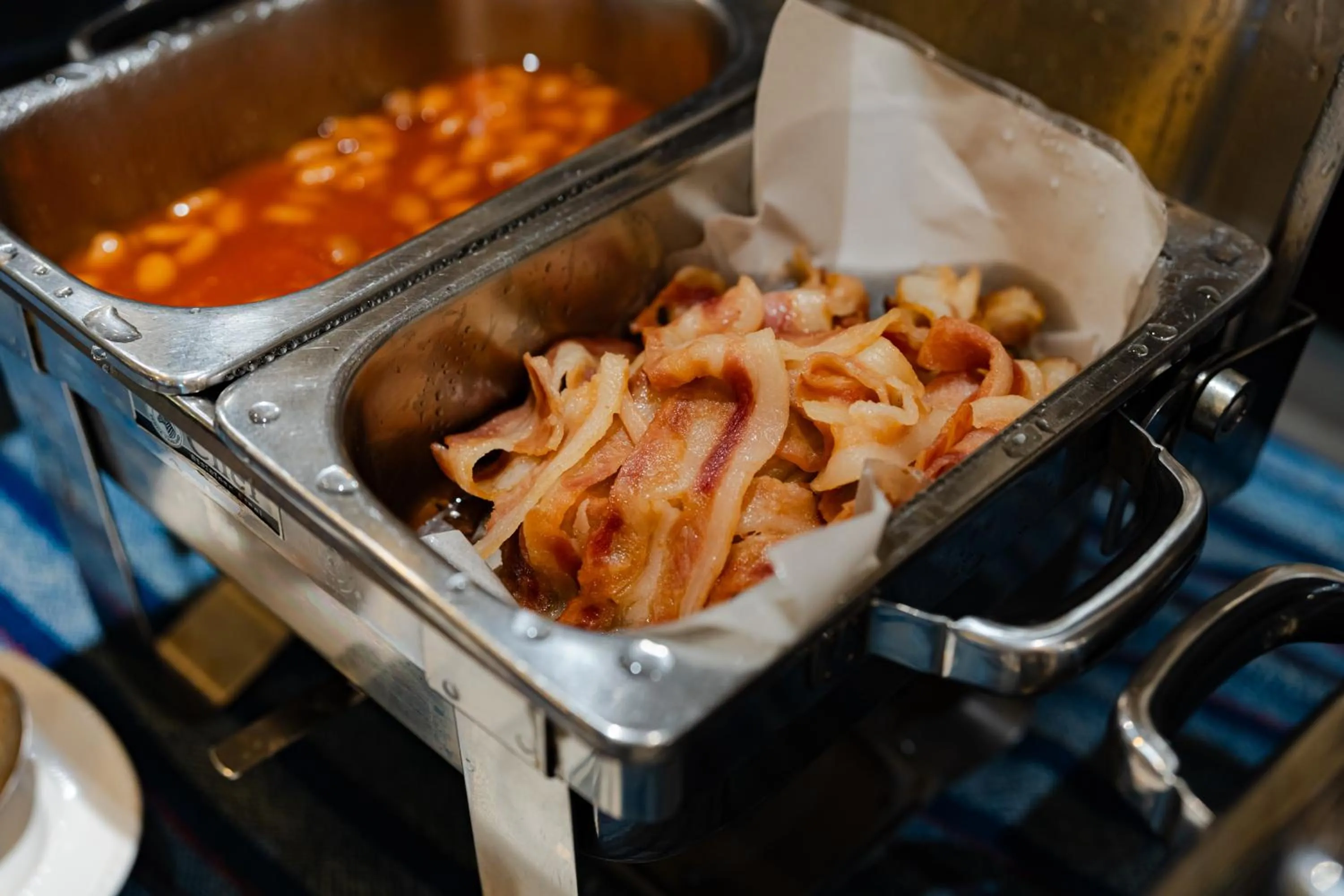 Restaurant/places to eat in Viang Thapae Resort