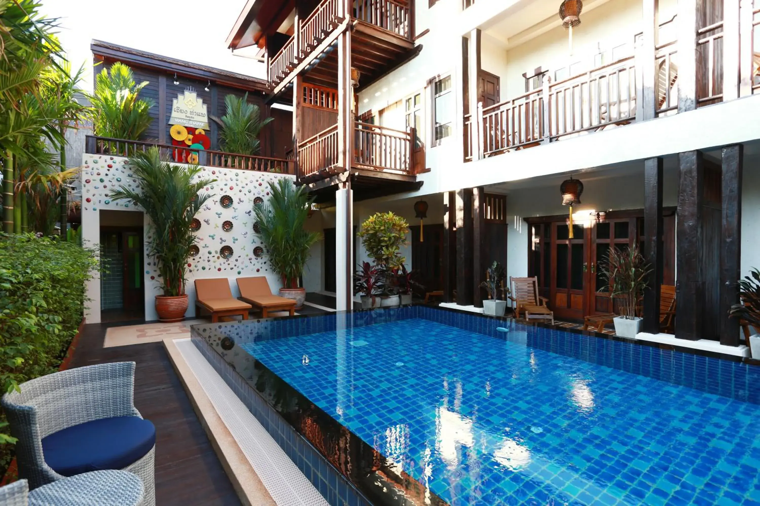 Swimming pool in Viang Thapae Resort Swimming pool in Viang Thapae Resort