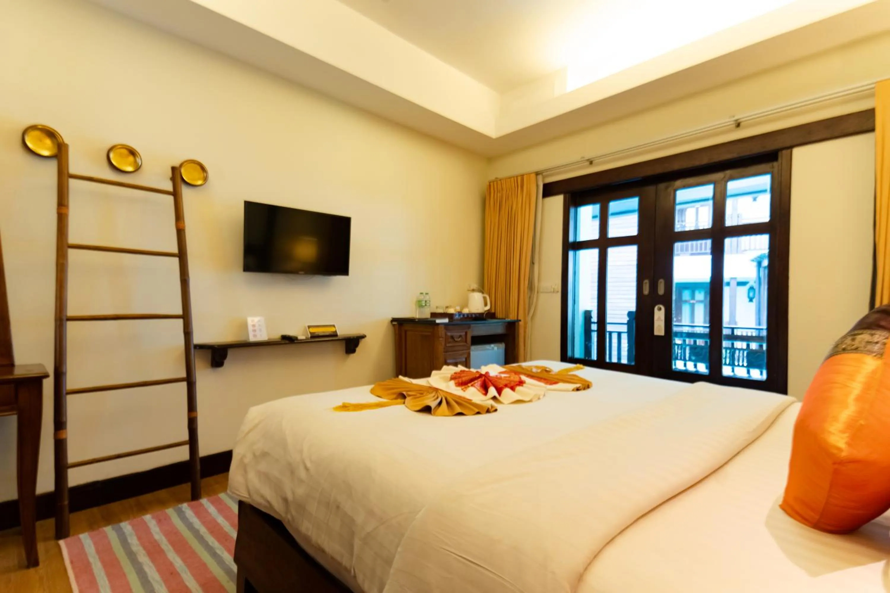 Bed in Viang Thapae Resort