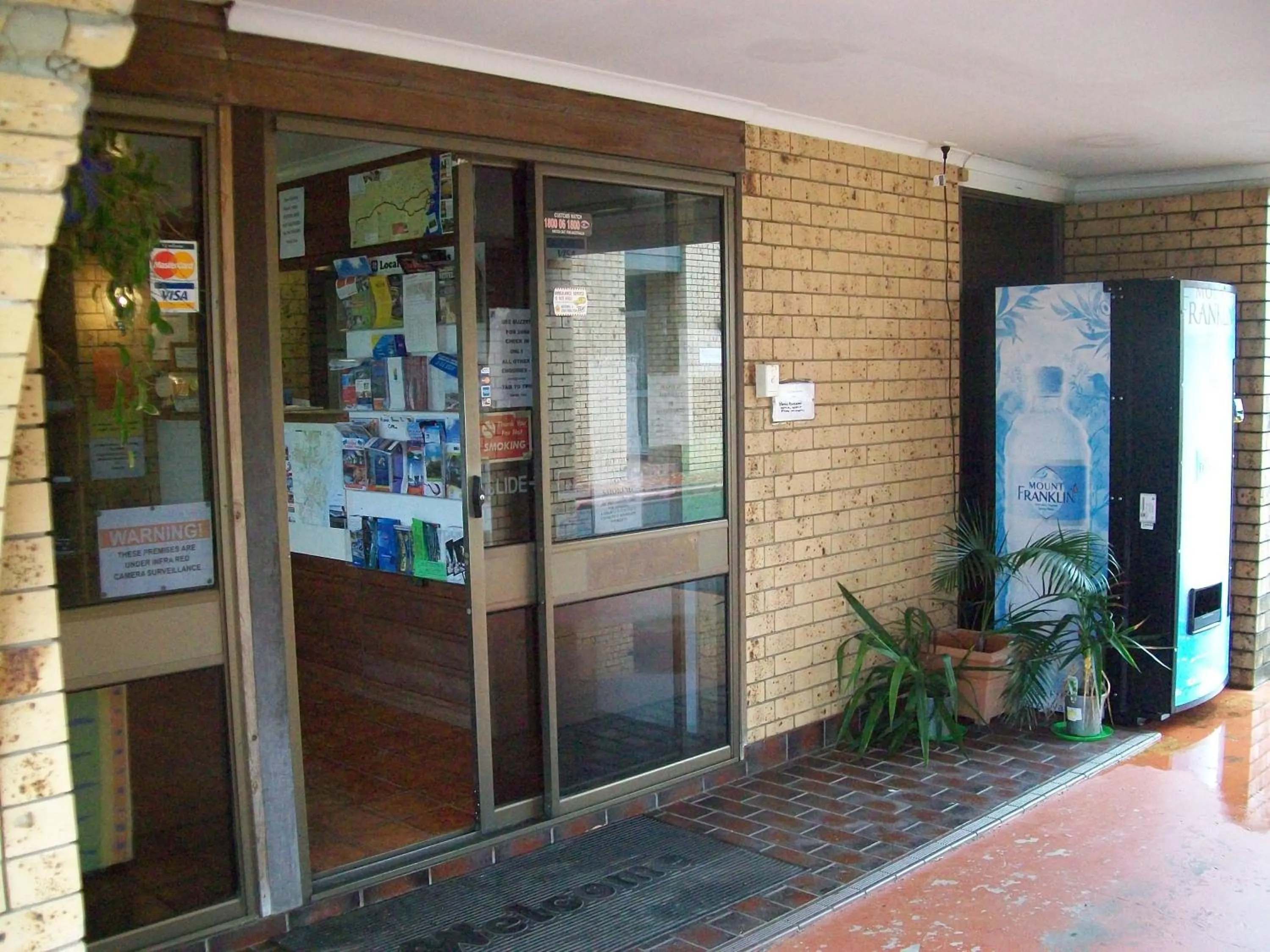 Lobby or reception in Sun Plaza Motel - Mackay