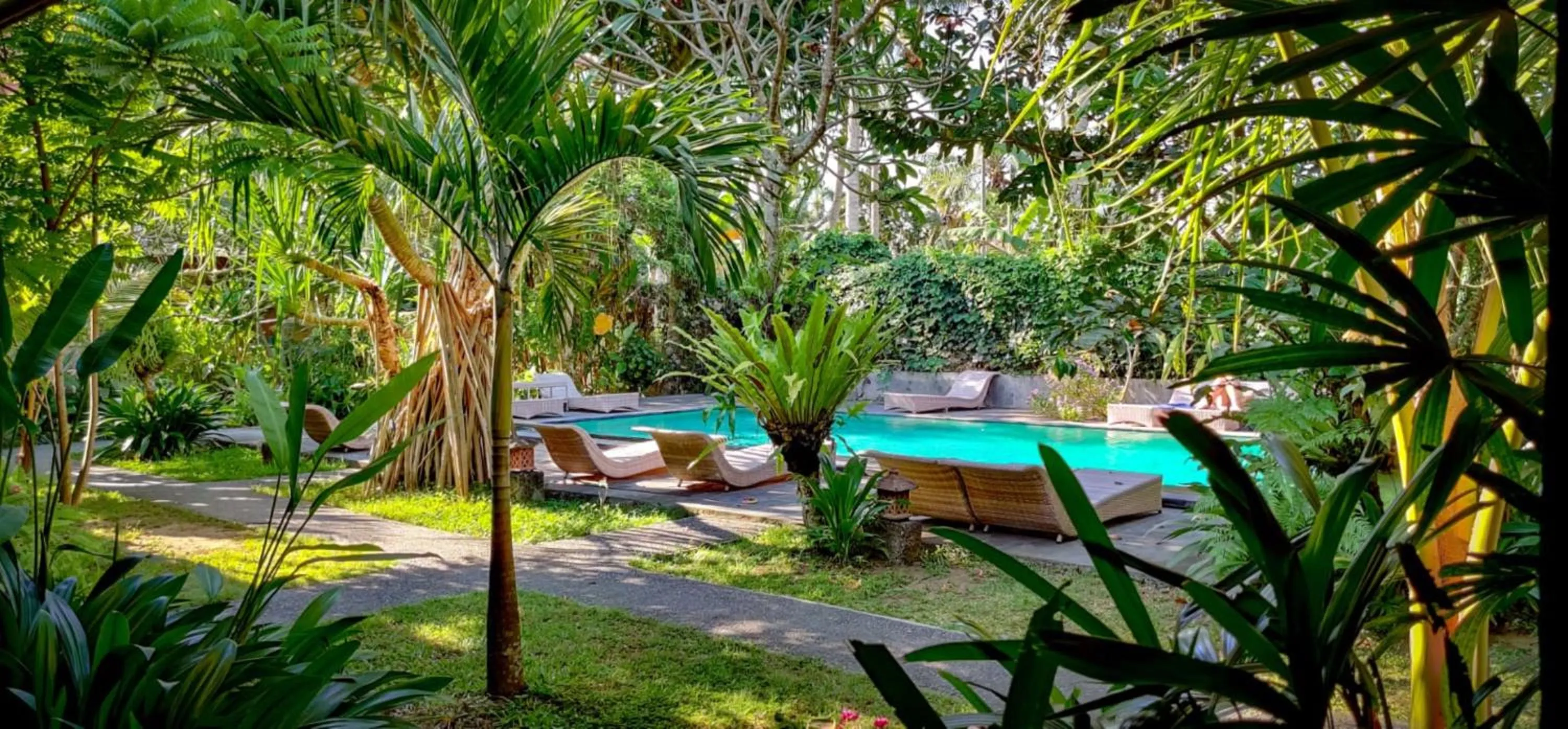 Swimming pool in Ubad Retreat