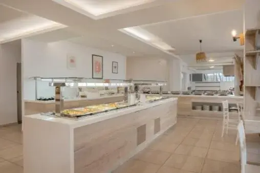 Restaurant/places to eat in ST CONSTANTIN SEA HOTEL & SPA RESORT Restaurant/places to eat in ST CONSTANTIN SEA HOTEL & SPA RESORT