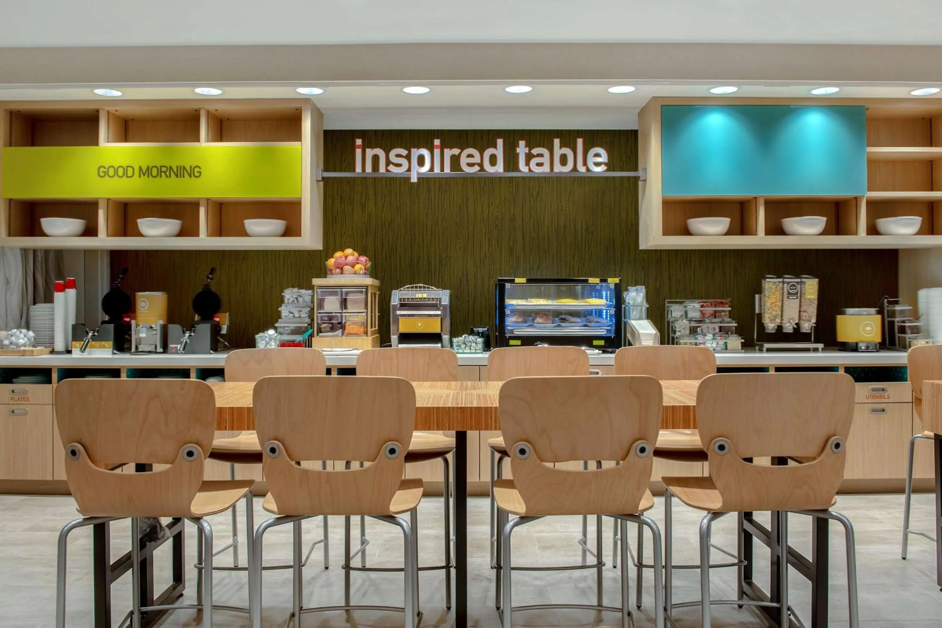 Breakfast in Home2 Suites By Hilton Savannah I95 North