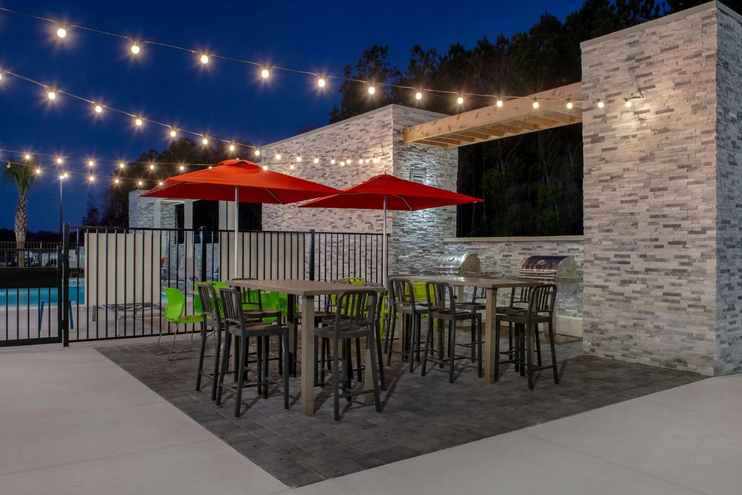 Patio in Home2 Suites By Hilton Savannah I95 North