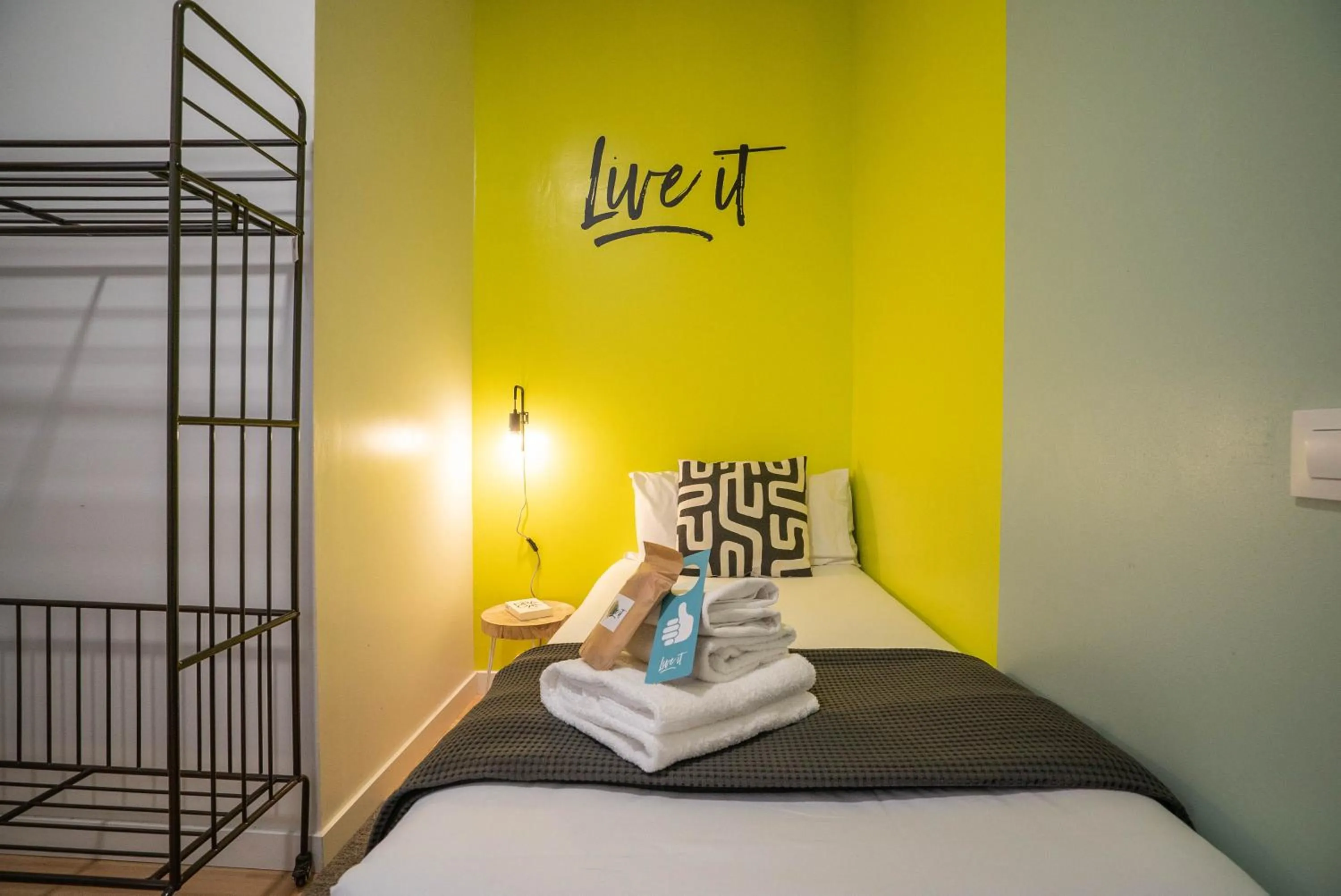 Bedroom, Bed in Live it Madrid Gran Vía