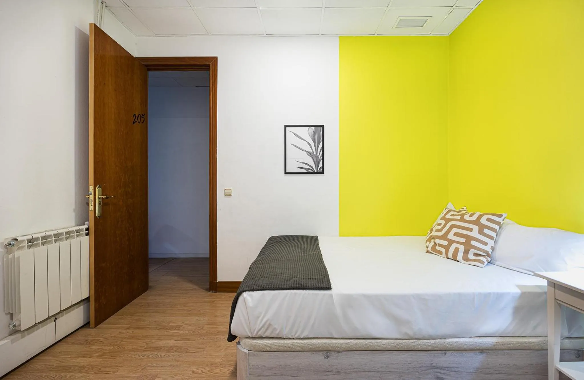 Bedroom, Bed in Live it Madrid Gran Vía