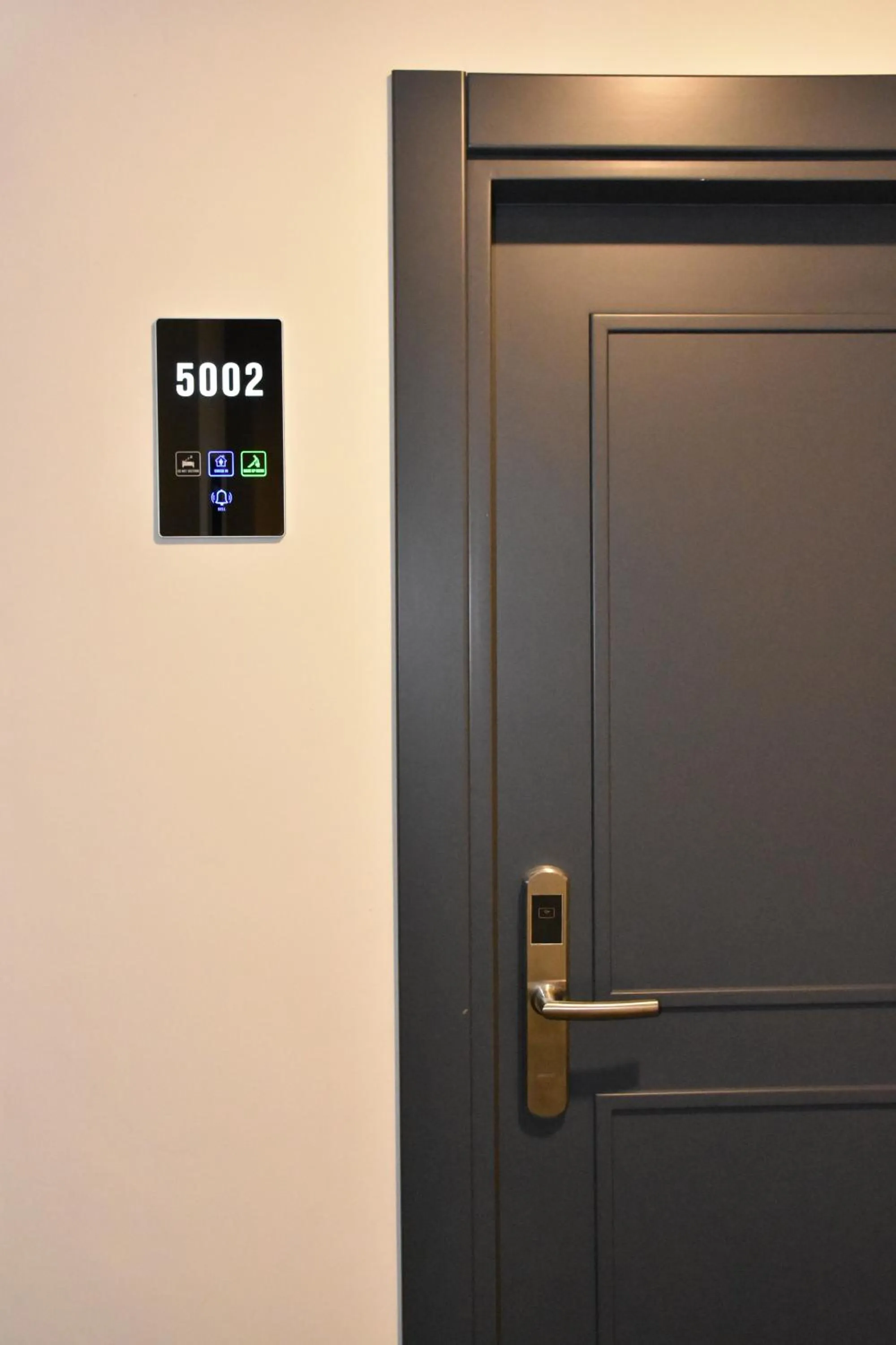 Property building in Shishly Palace Hotel