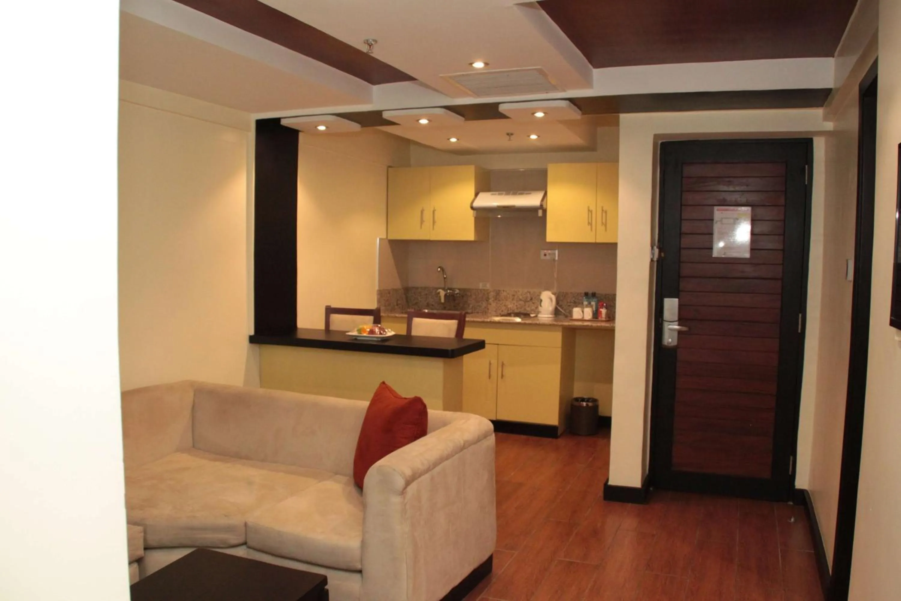 Photo of the whole room in Best Western Plus Meridian Hotel