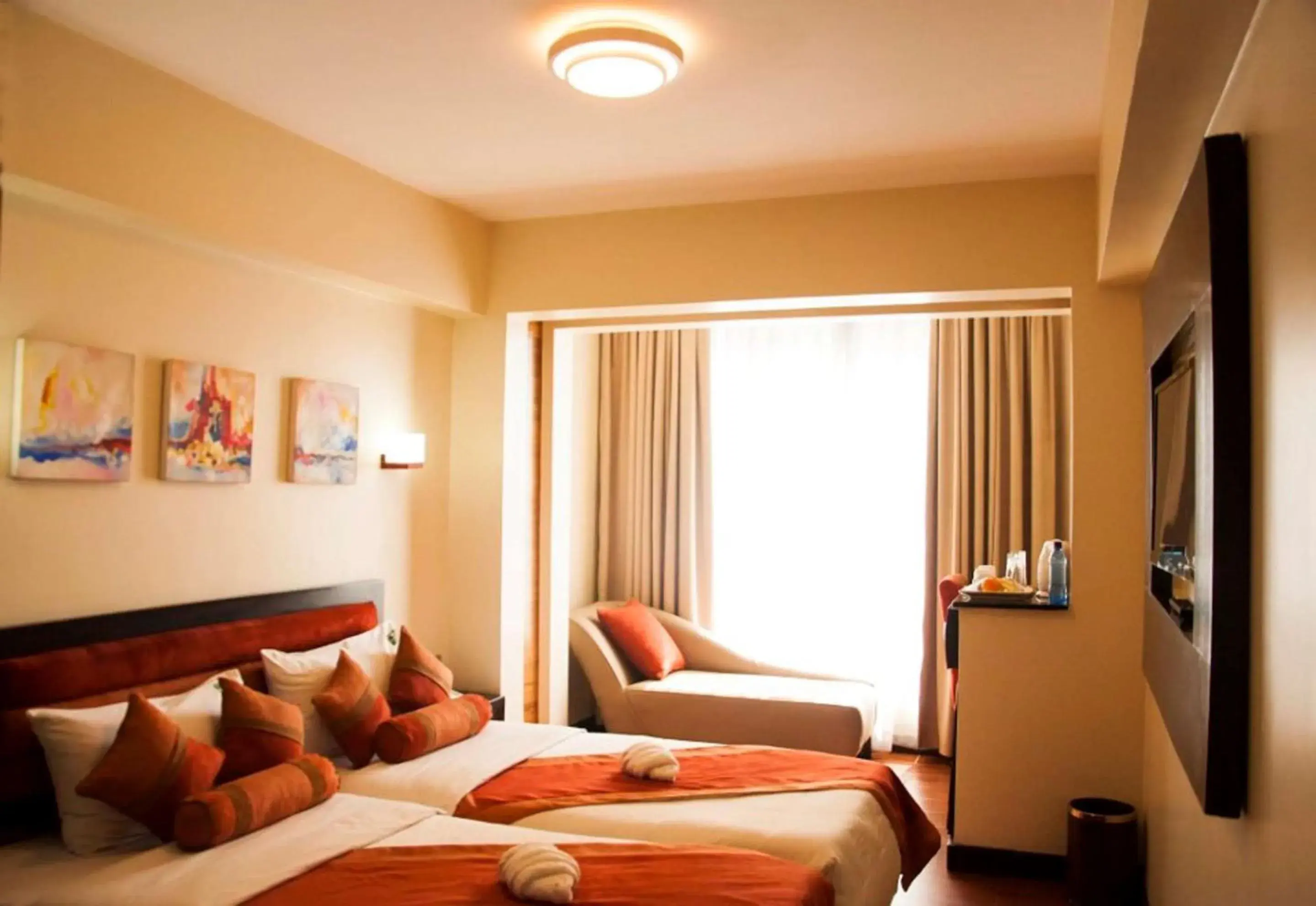 Photo of the whole room, Bed in Best Western Plus Meridian Hotel Photo of the whole room, Bed in Best Western Plus Meridian Hotel