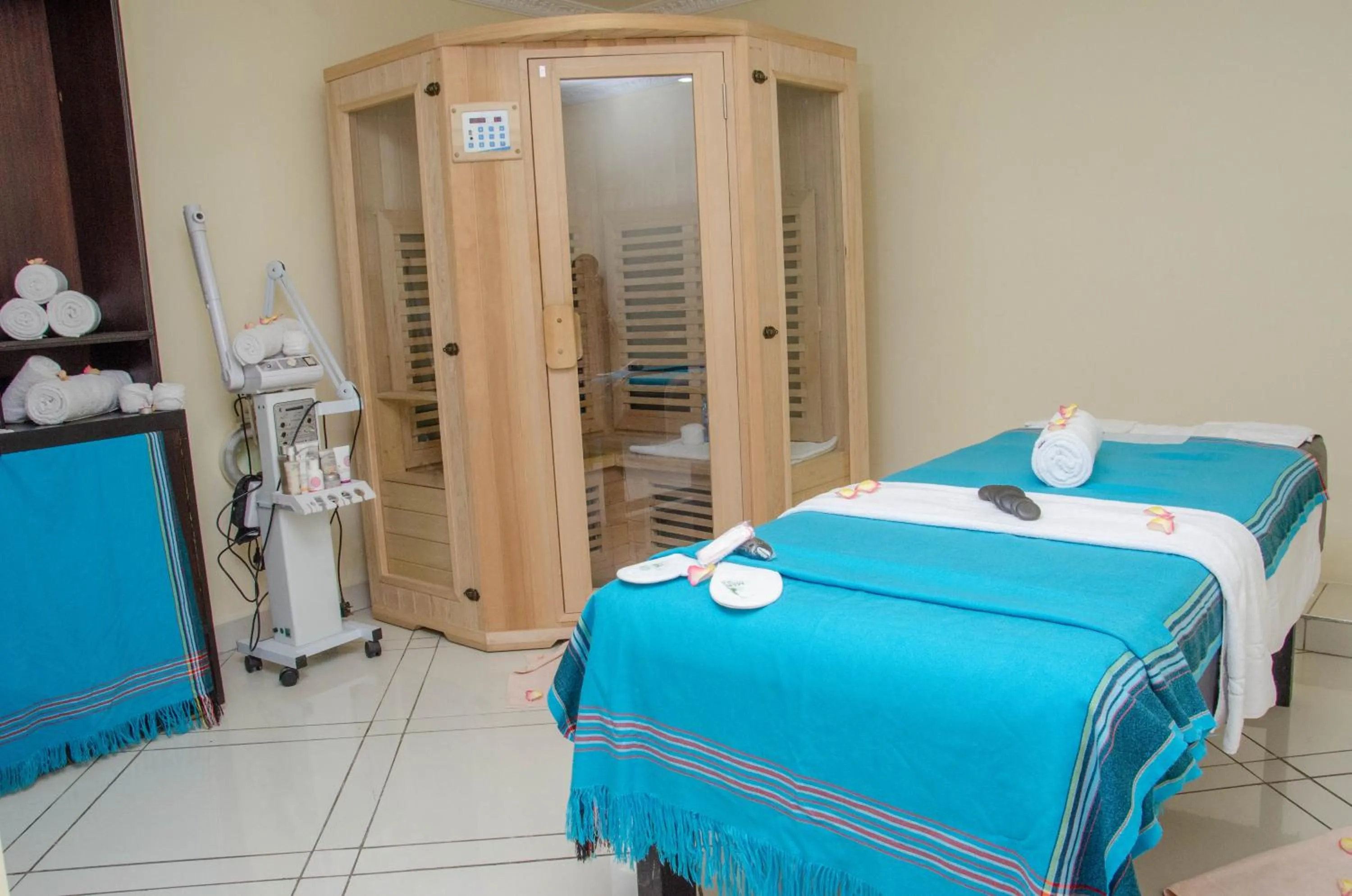 Massage in Best Western Plus Meridian Hotel