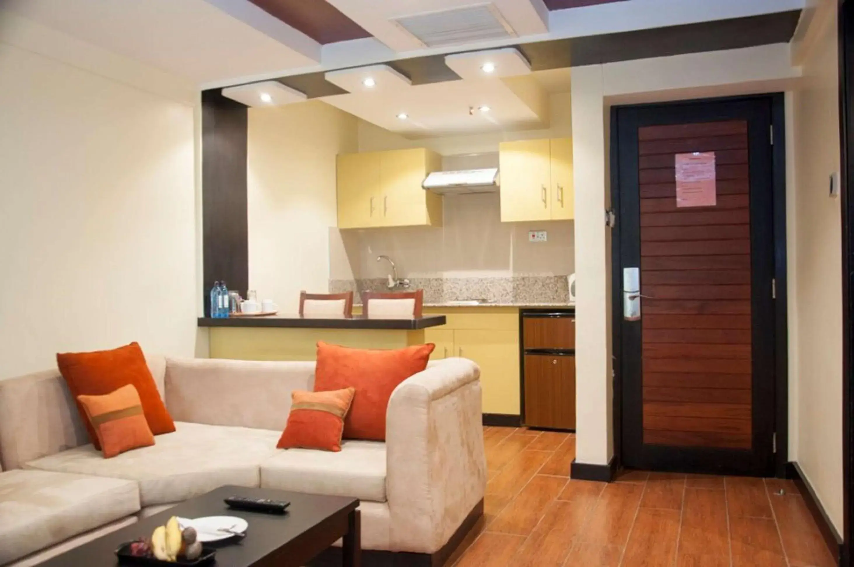 Photo of the whole room in Best Western Plus Meridian Hotel Photo of the whole room in Best Western Plus Meridian Hotel