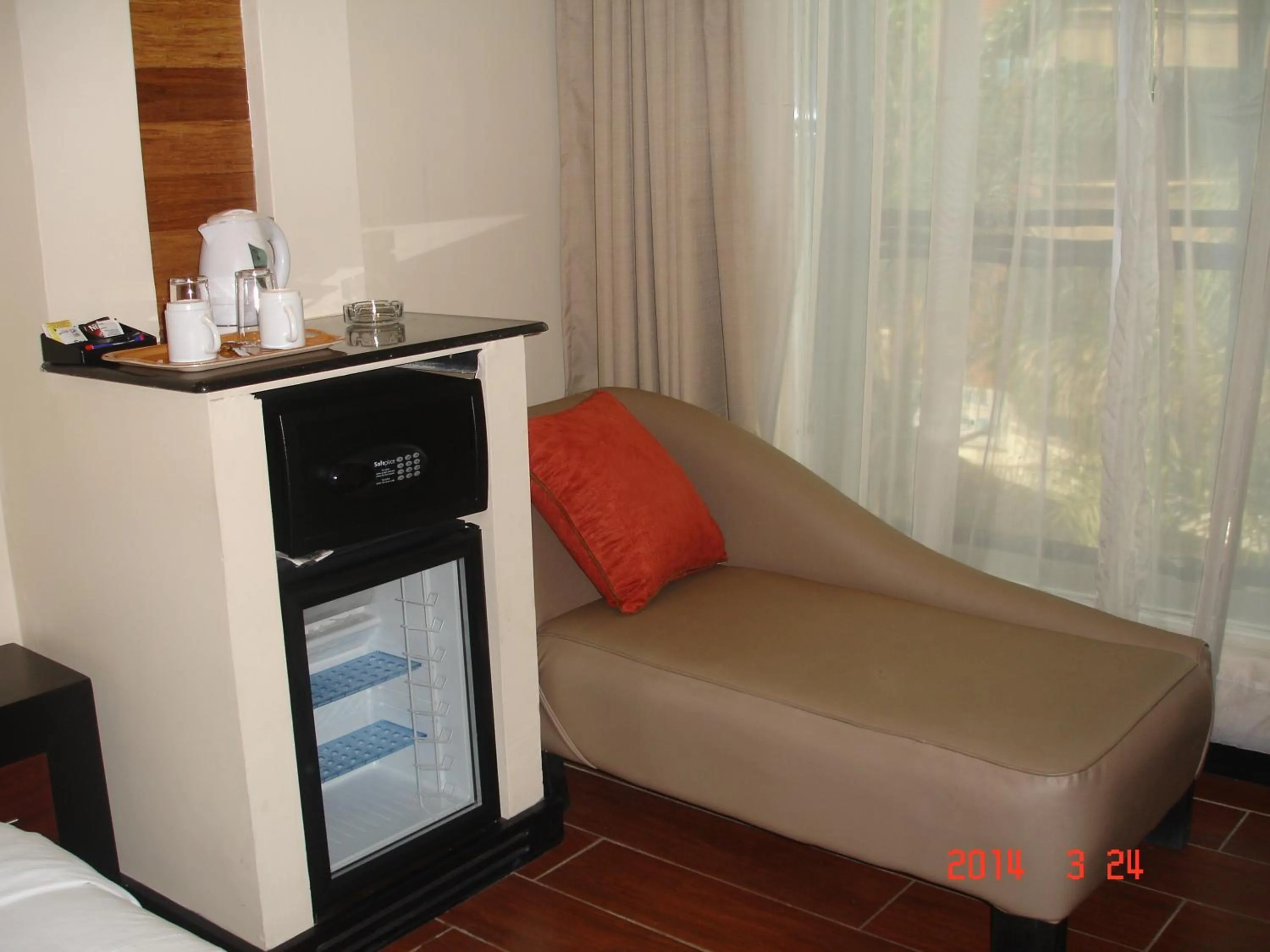 Seating area in Best Western Plus Meridian Hotel