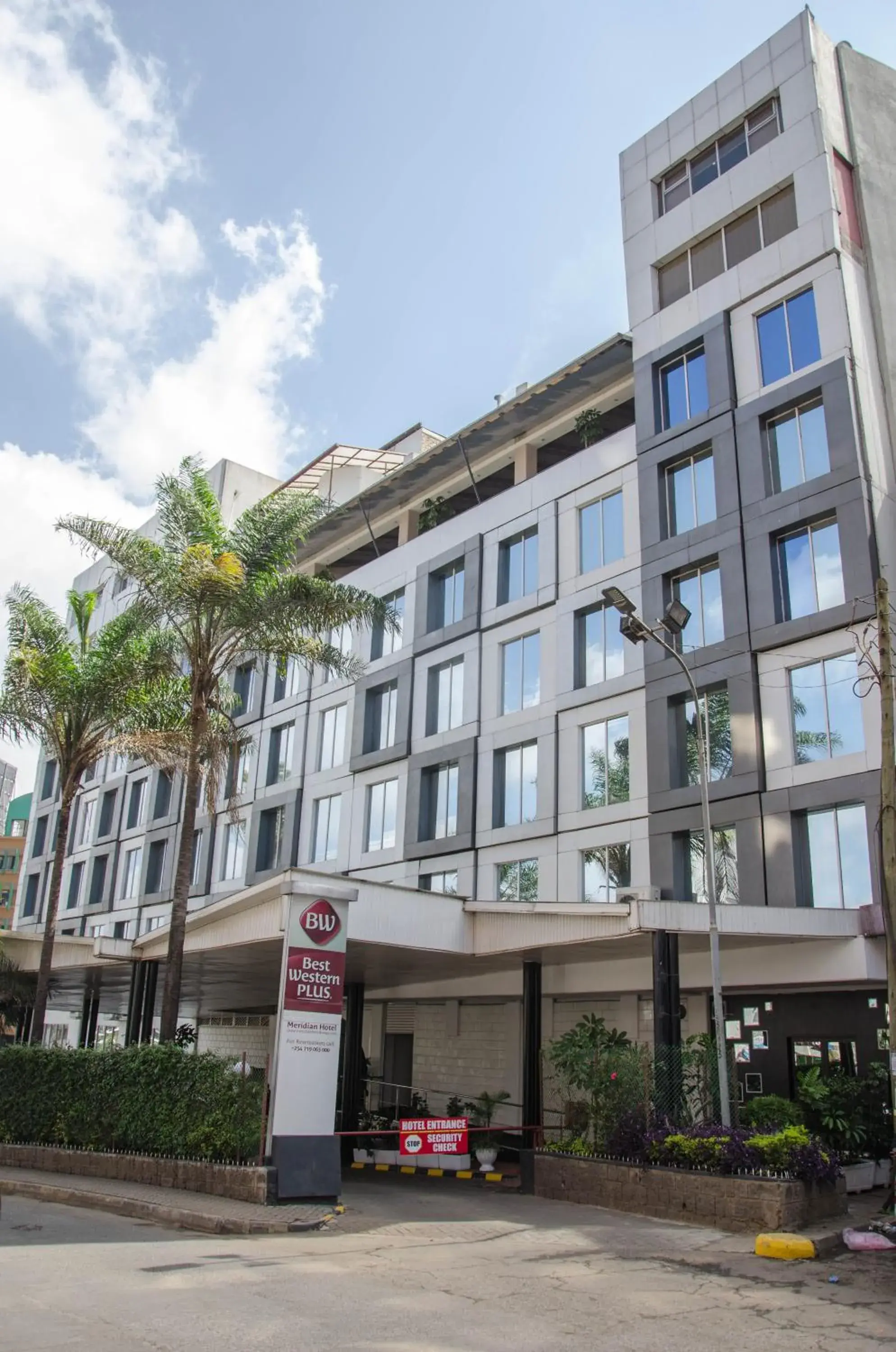 Property building in Best Western Plus Meridian Hotel Property building in Best Western Plus Meridian Hotel