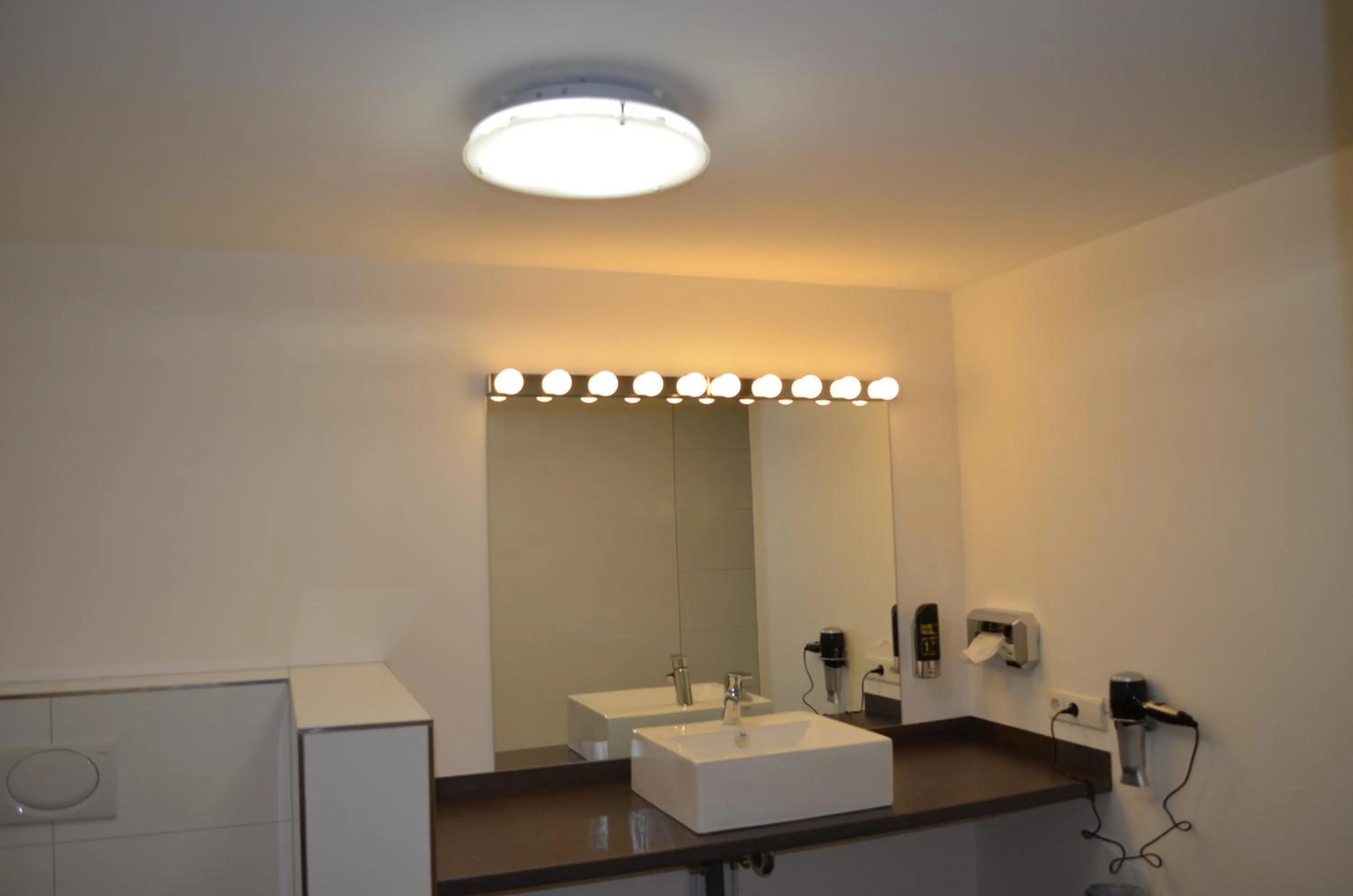 Bathroom in Prinz City Apartments