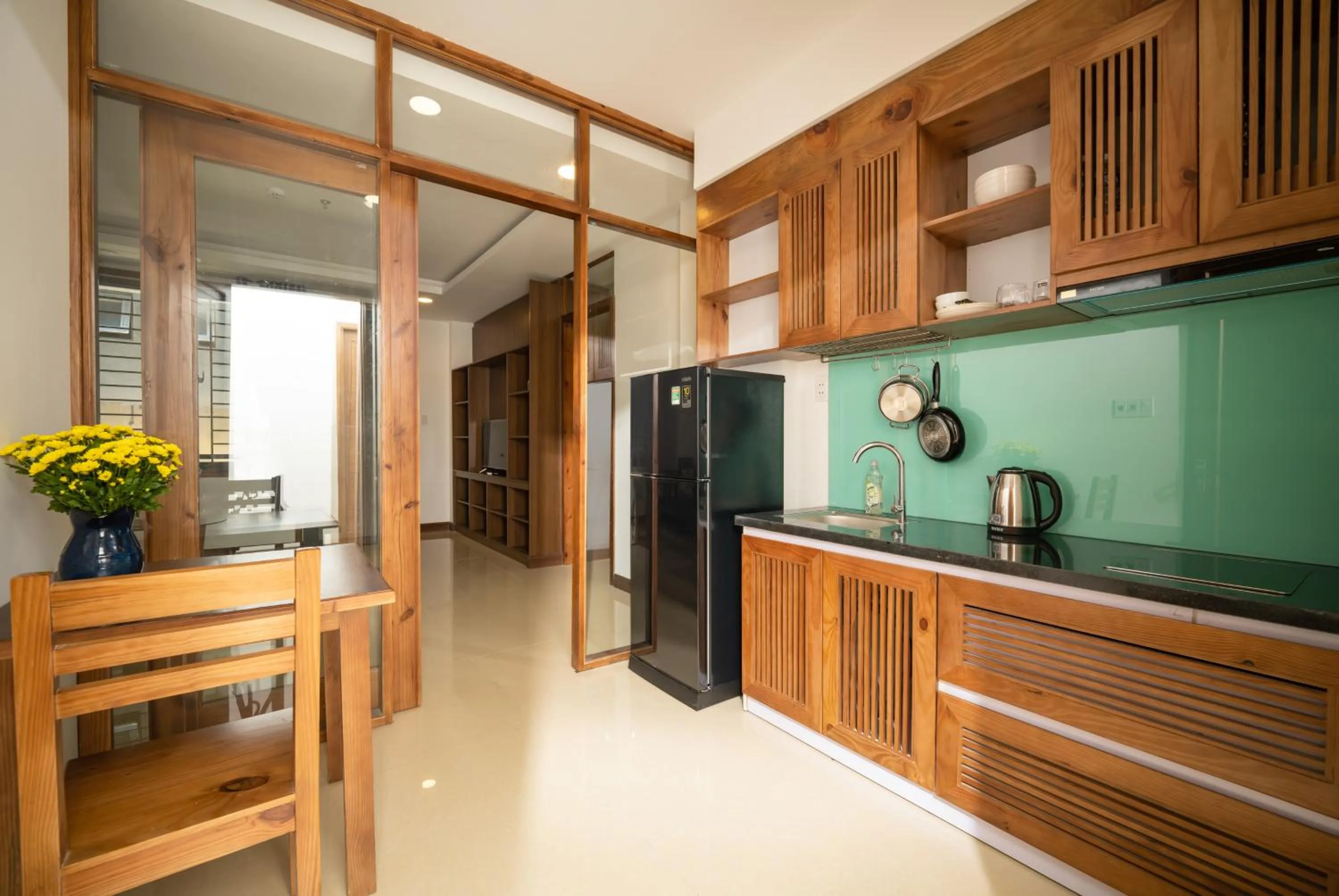 Kitchen or kitchenette in Carol Homestay & Apartment Đà Nẵng 4