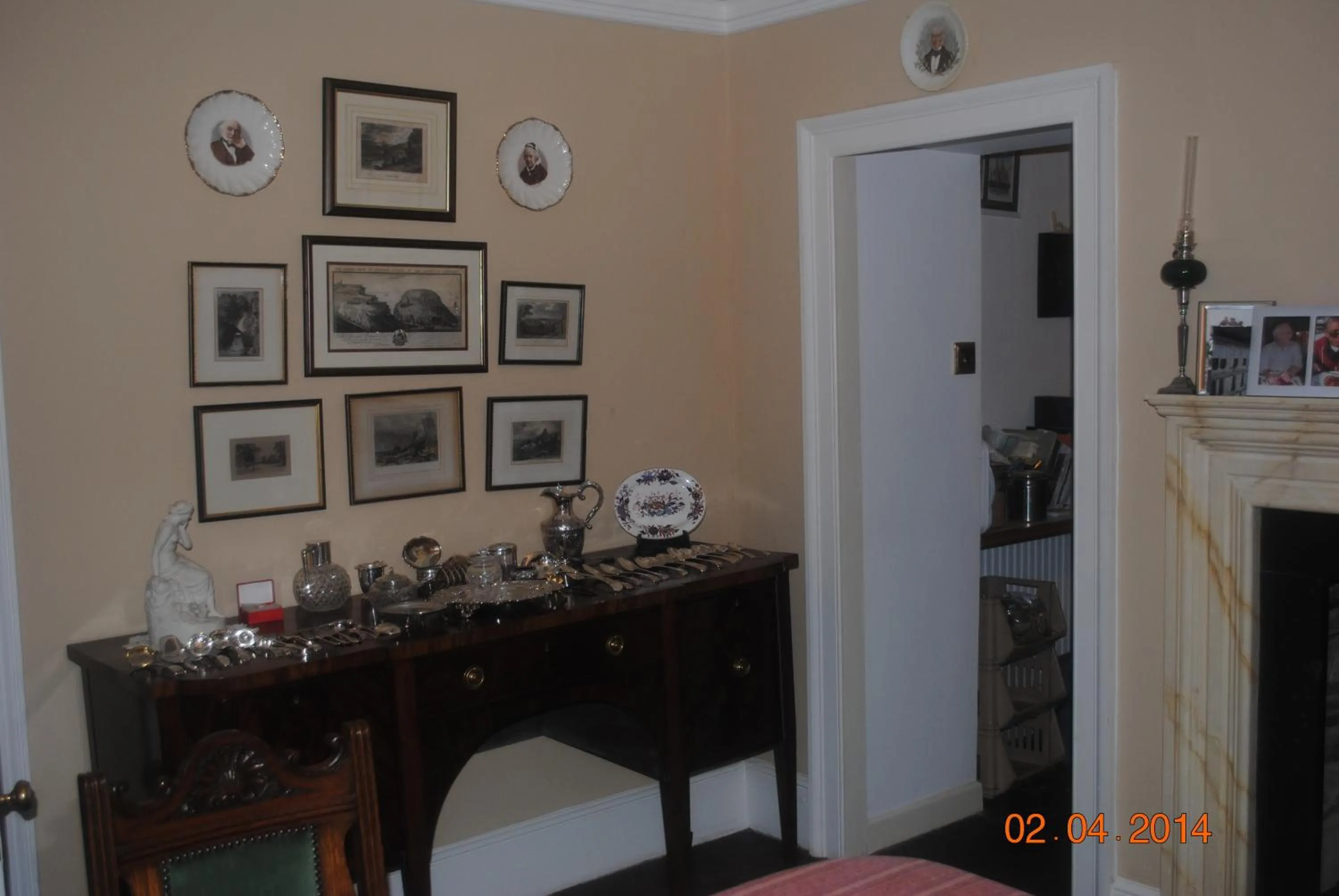 Restaurant/places to eat in Elmfield