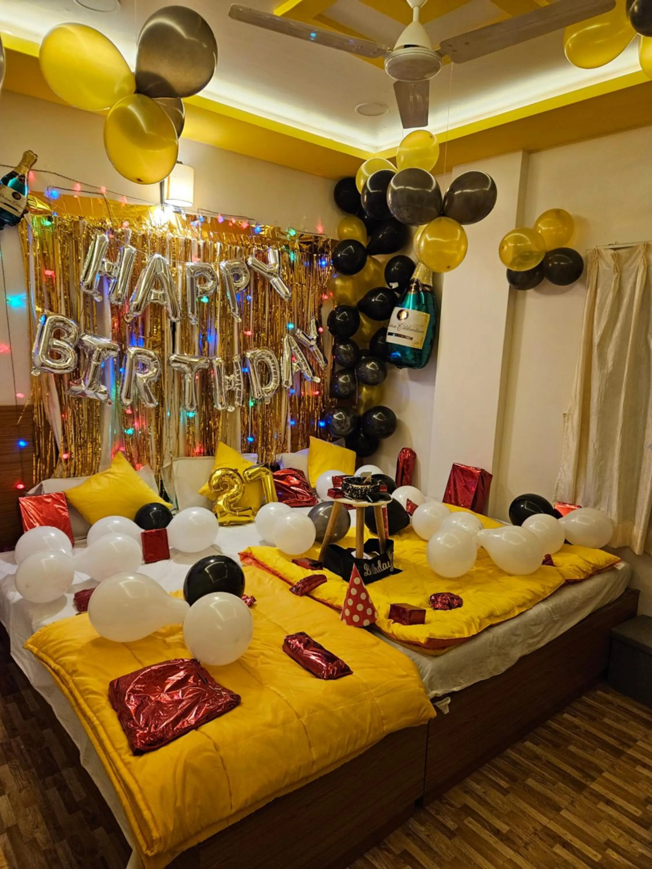 Photo of the whole room, Bed in Hotel Sai Dakshina Inn & The Fern Restaurant