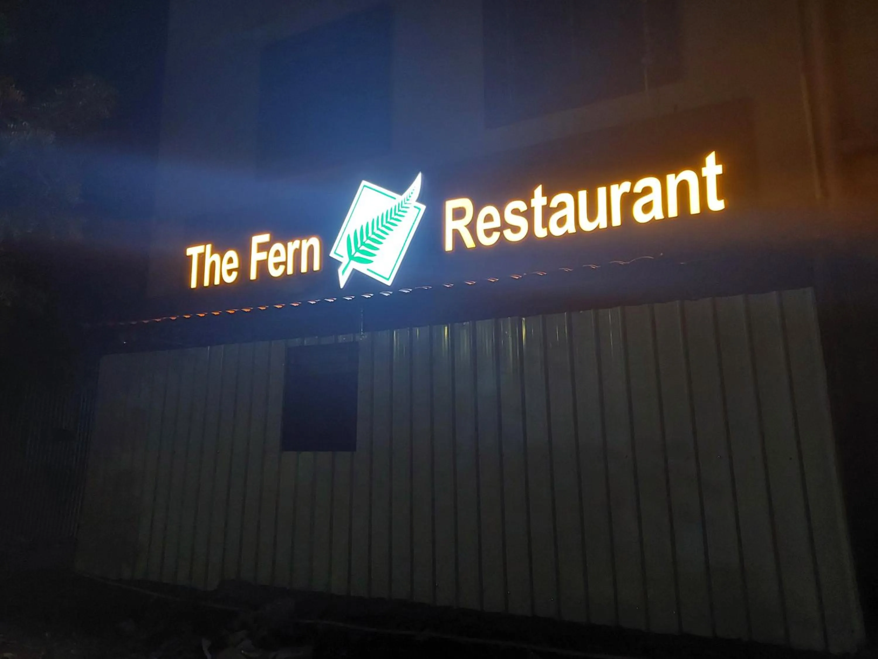 Restaurant/places to eat in Hotel Sai Dakshina Inn & The Fern Restaurant