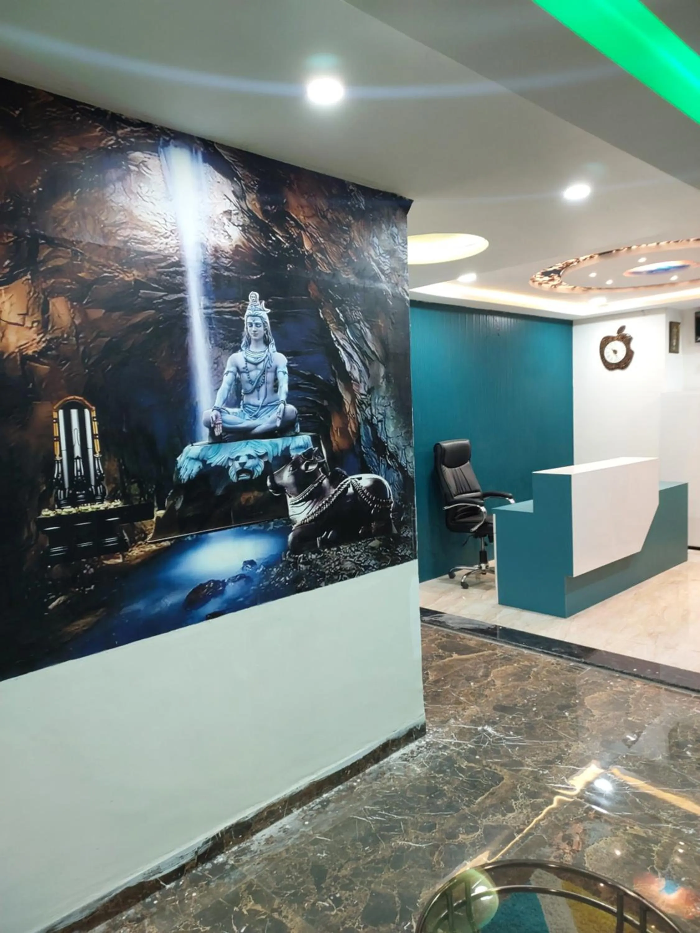 Hotel Sai Dakshina Inn & The Fern Restaurant