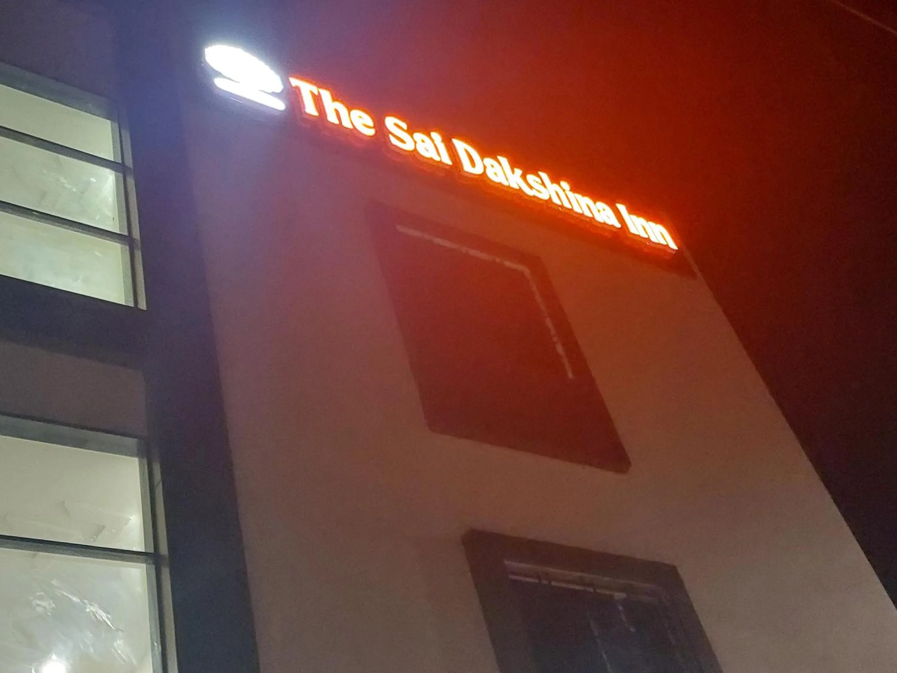 Hotel Sai Dakshina Inn & The Fern Restaurant