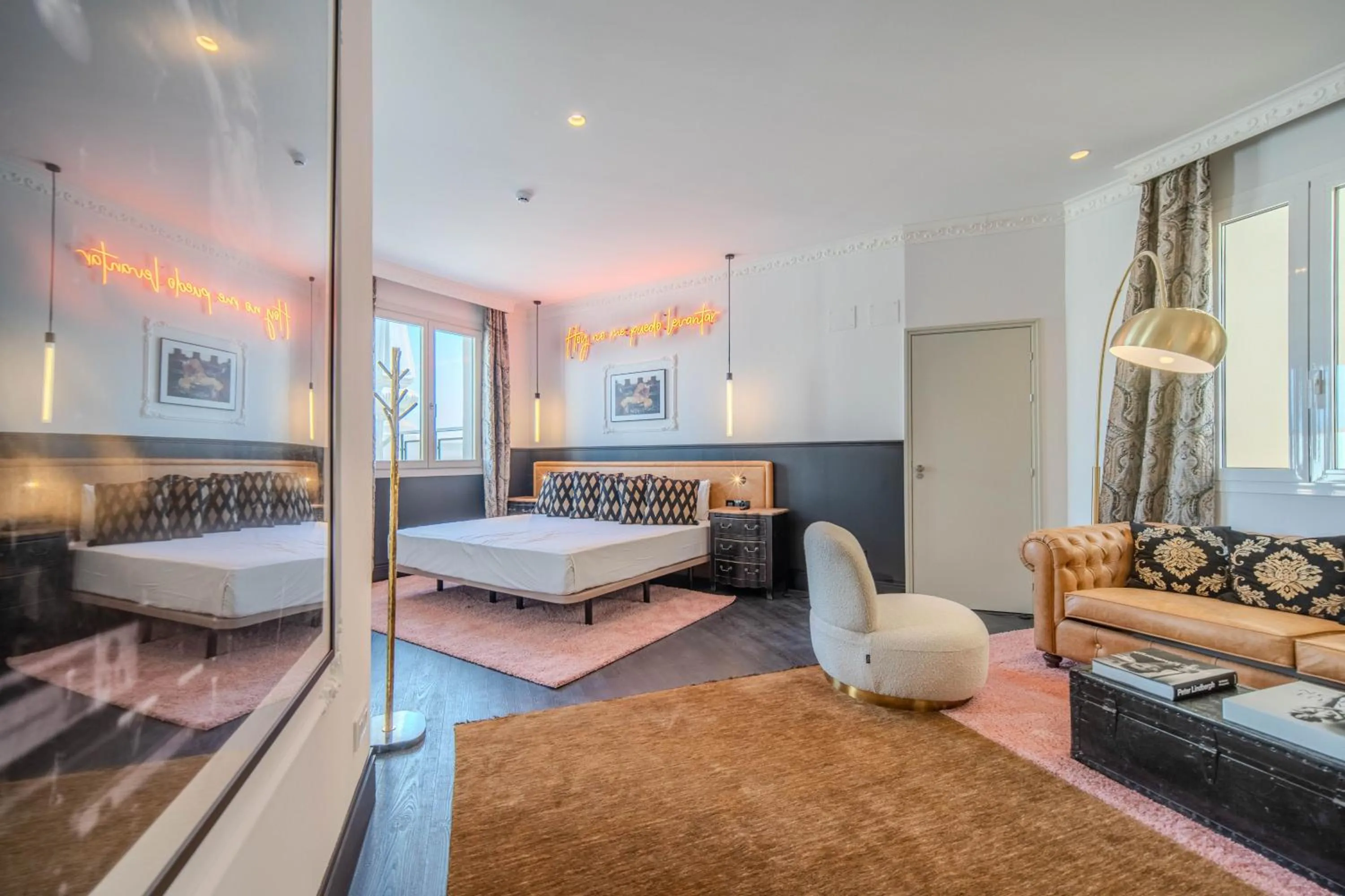 Photo of the whole room, Bed in Apartamentos Soho Boutique Hoy No Me Puedo Levantar