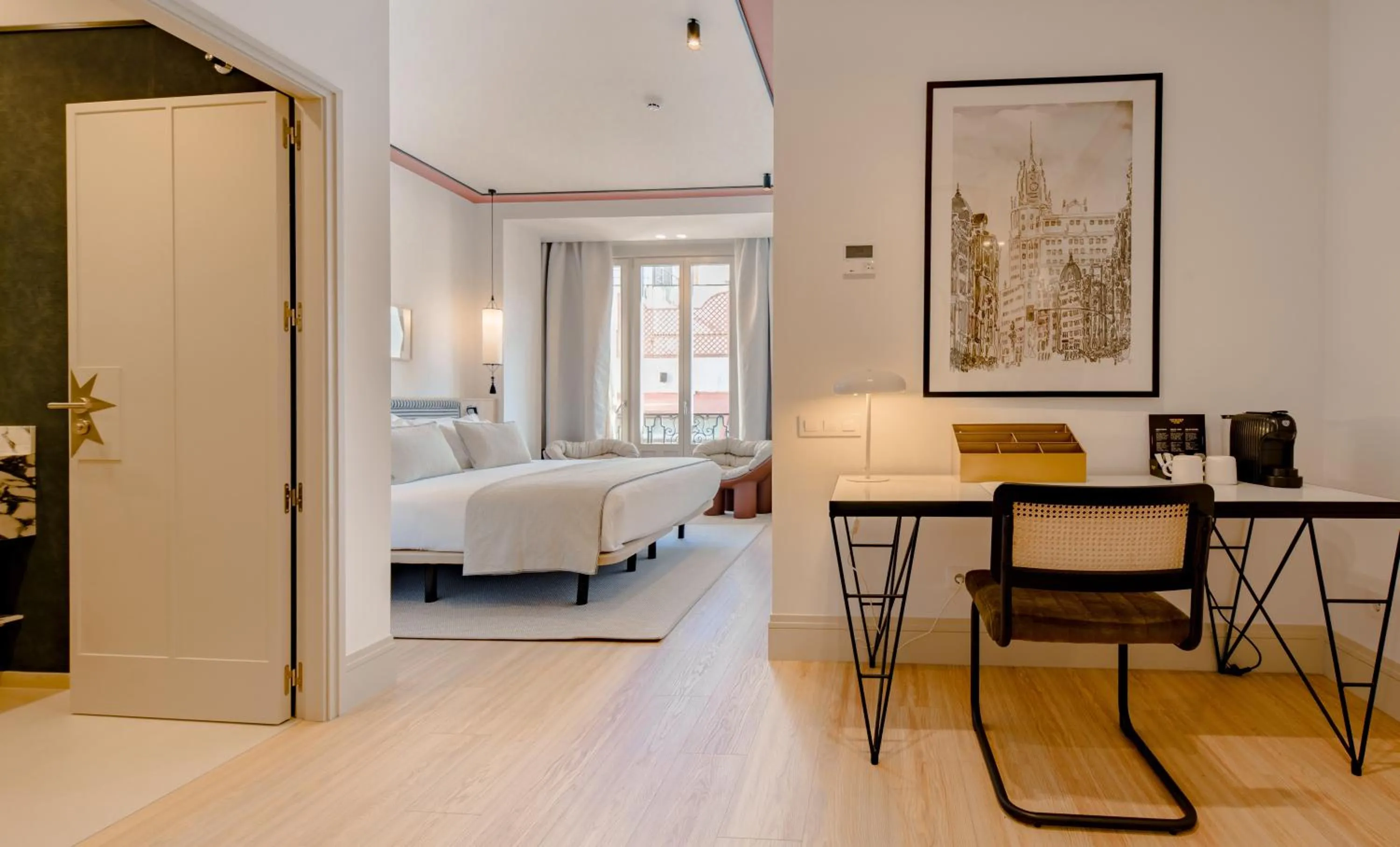 Seating area, Bed in Apartamentos Soho Boutique Hoy No Me Puedo Levantar