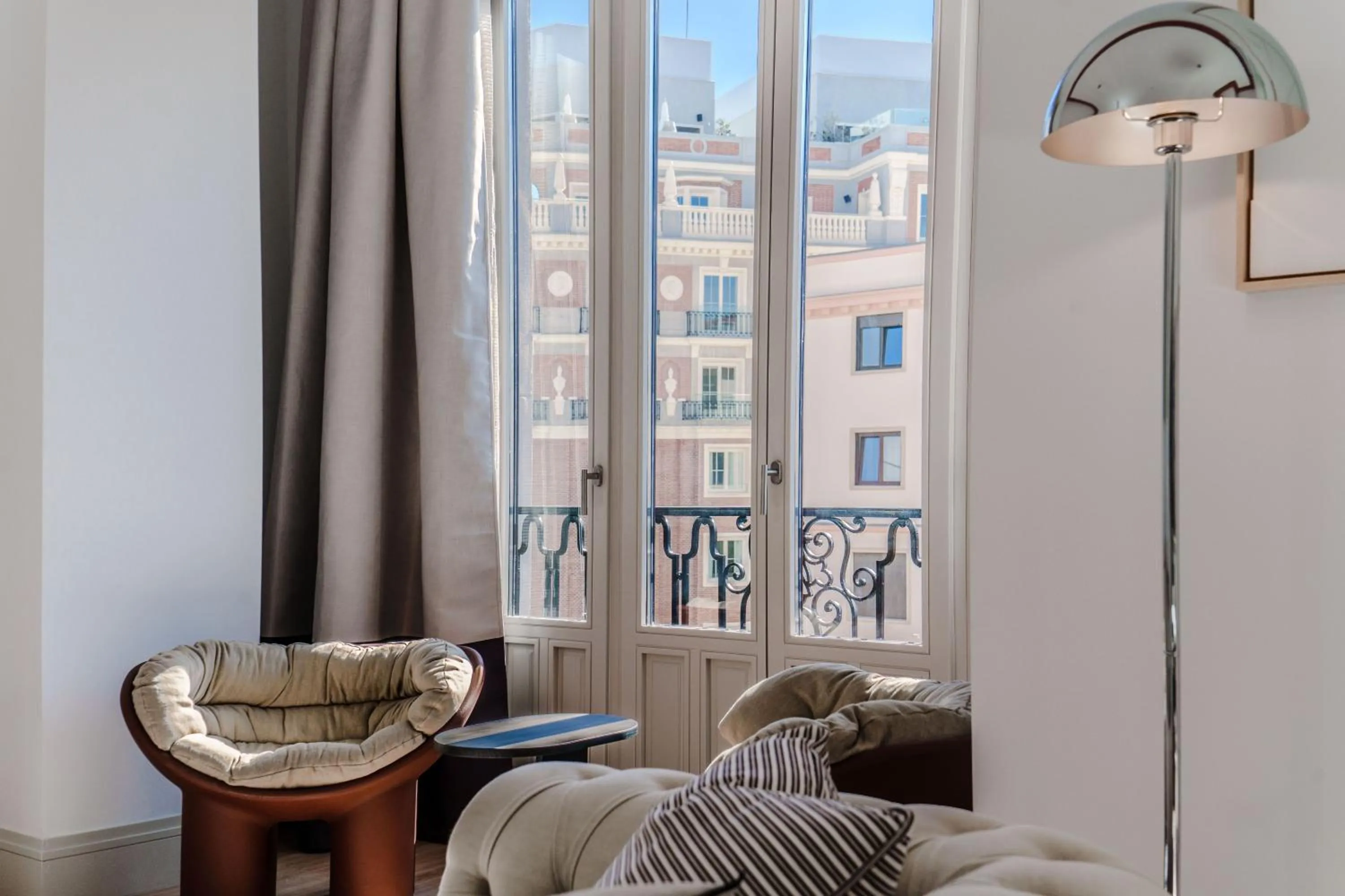 Living room, Bed in Apartamentos Soho Boutique Hoy No Me Puedo Levantar