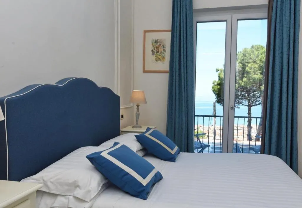 Bed in Hotel Garden Riviera