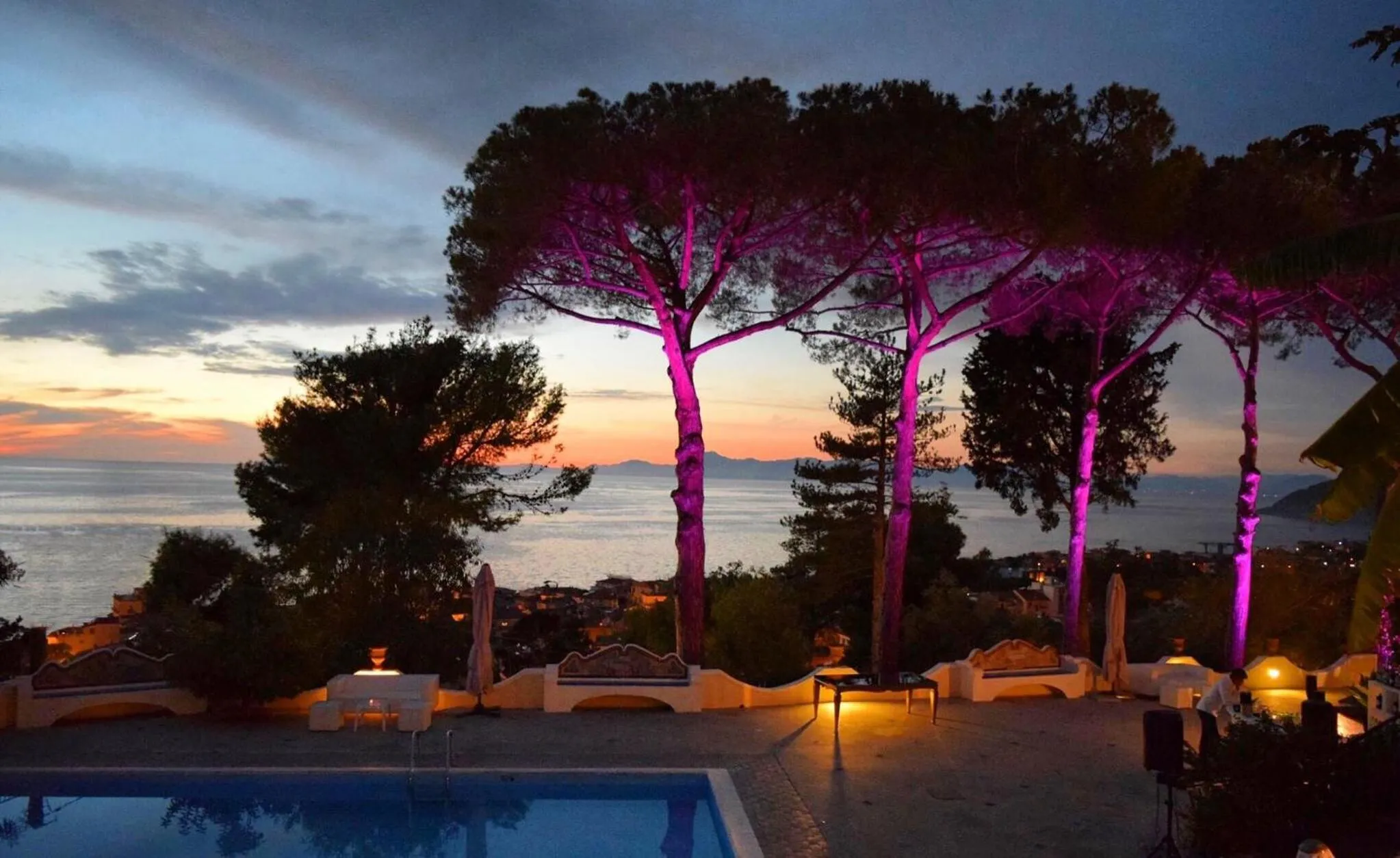 Summer in Hotel Garden Riviera