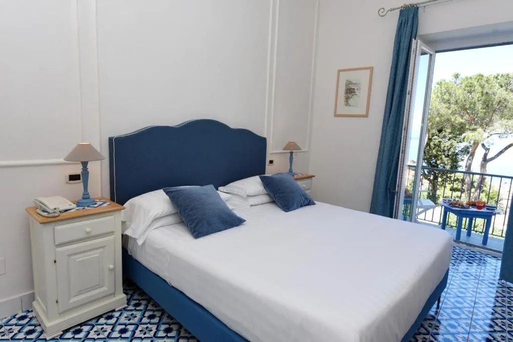 Bed in Hotel Garden Riviera