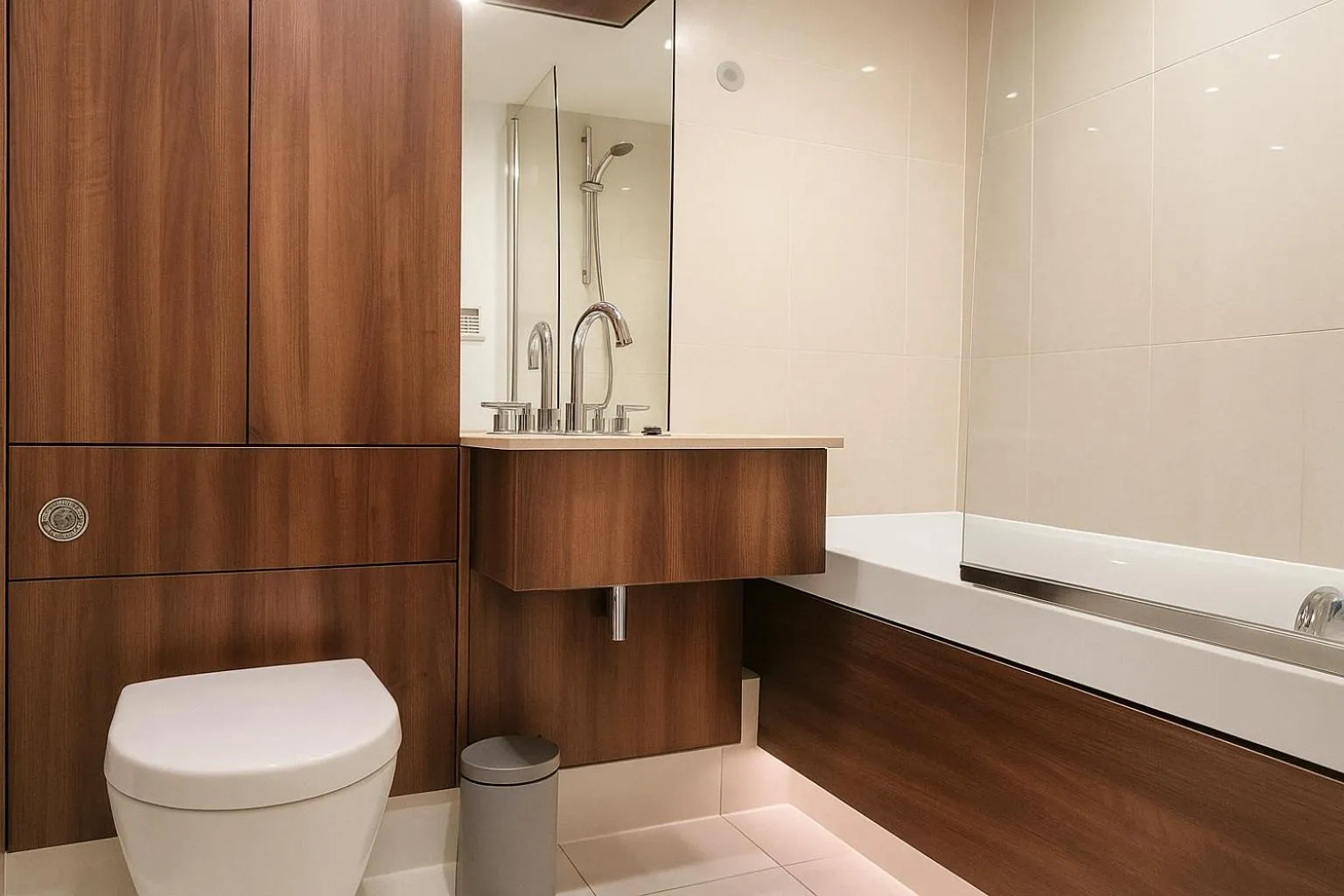 Bathroom in Still Life - Vauxhall