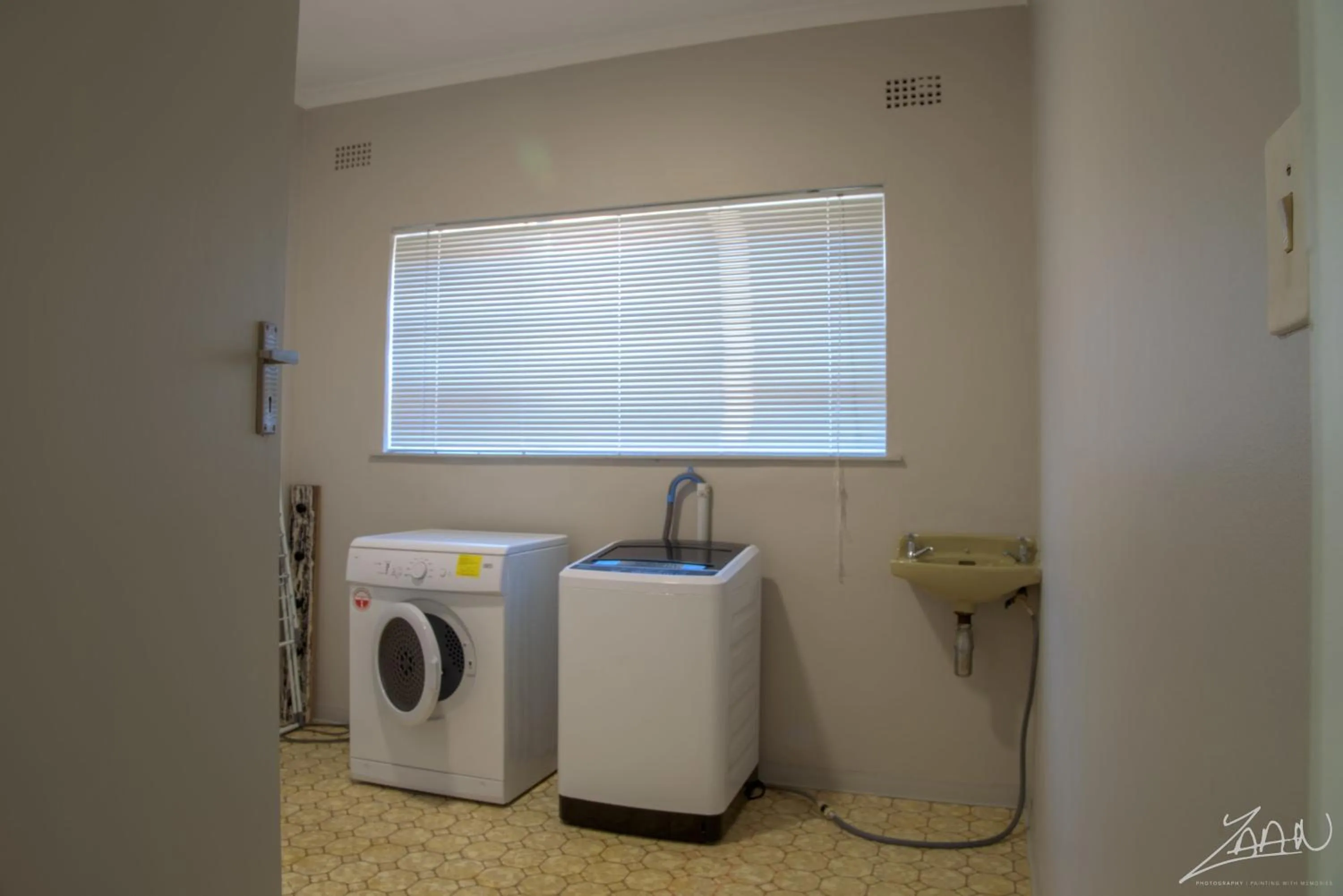 washing machine in Fynbos Golf and Country Estate