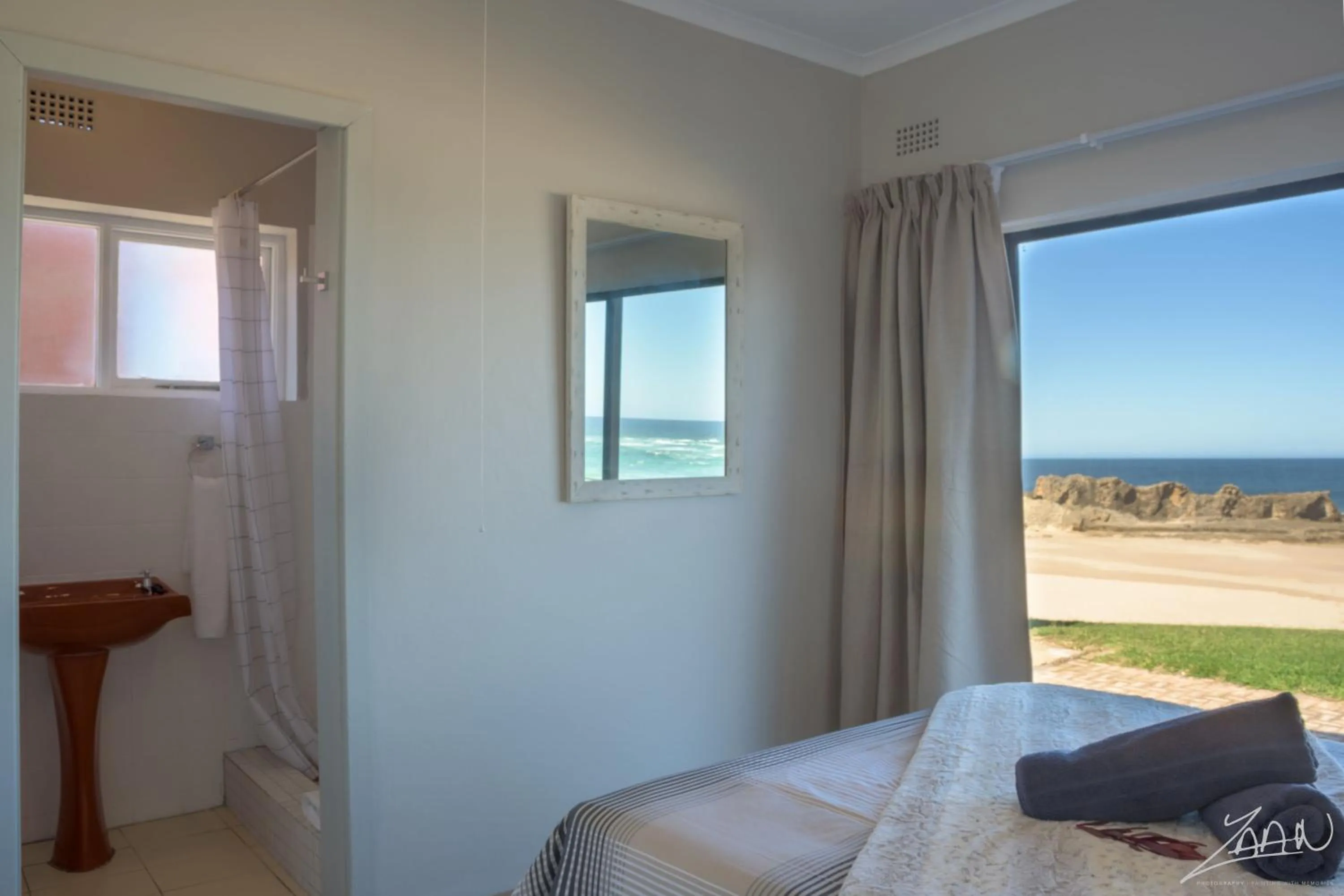 Bedroom, Bed in Fynbos Golf and Country Estate