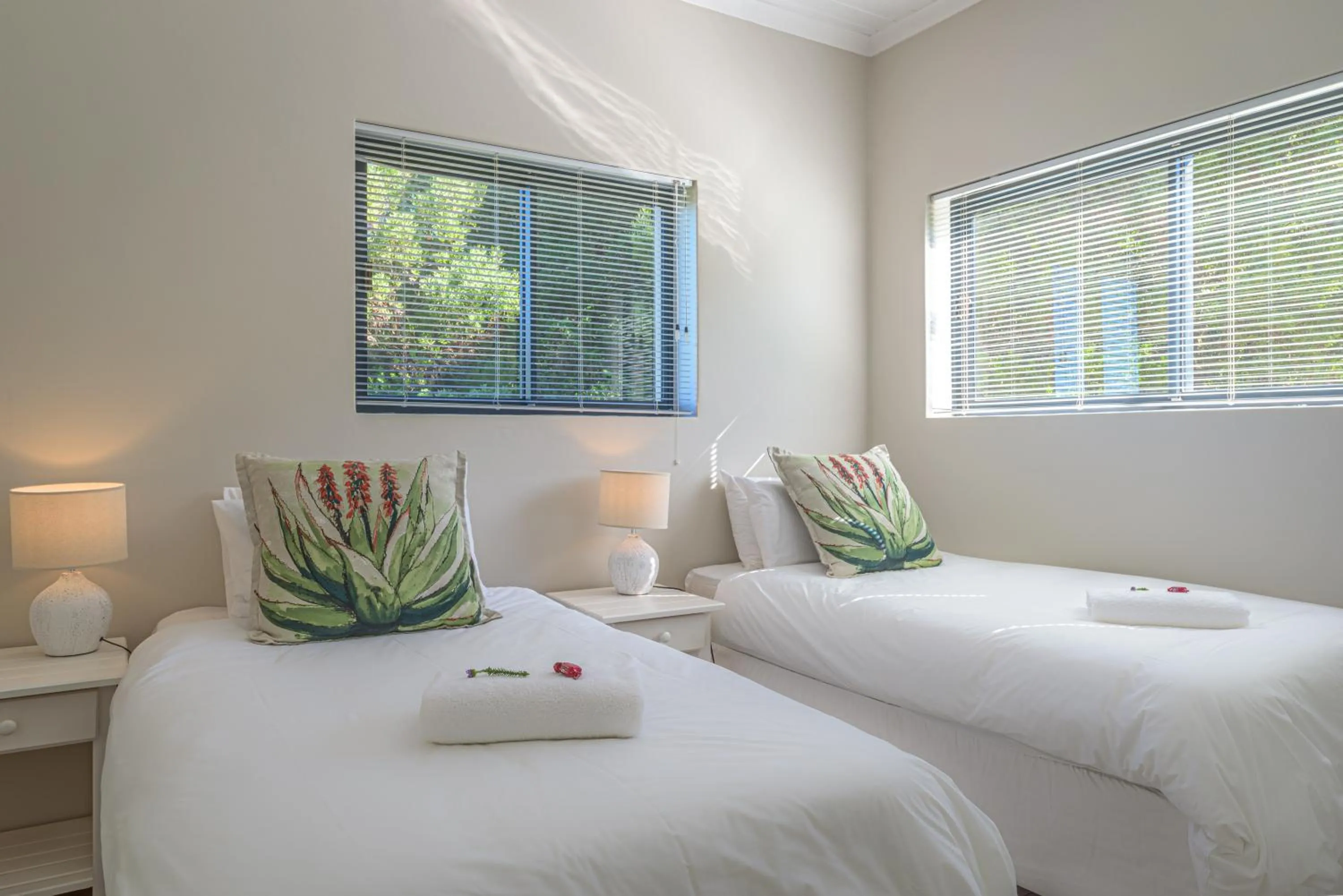 Bedroom, Bed in Fynbos Golf and Country Estate