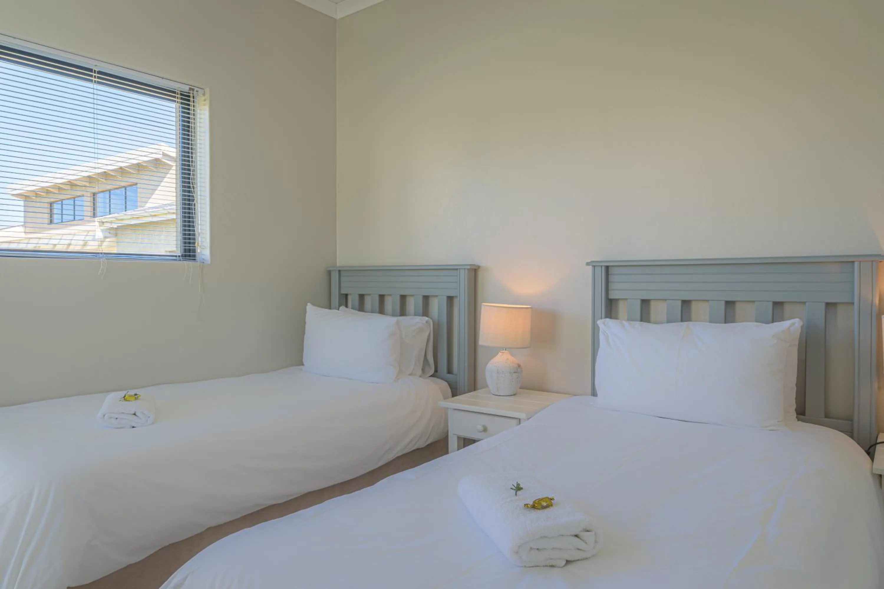 Bedroom, Bed in Fynbos Golf and Country Estate