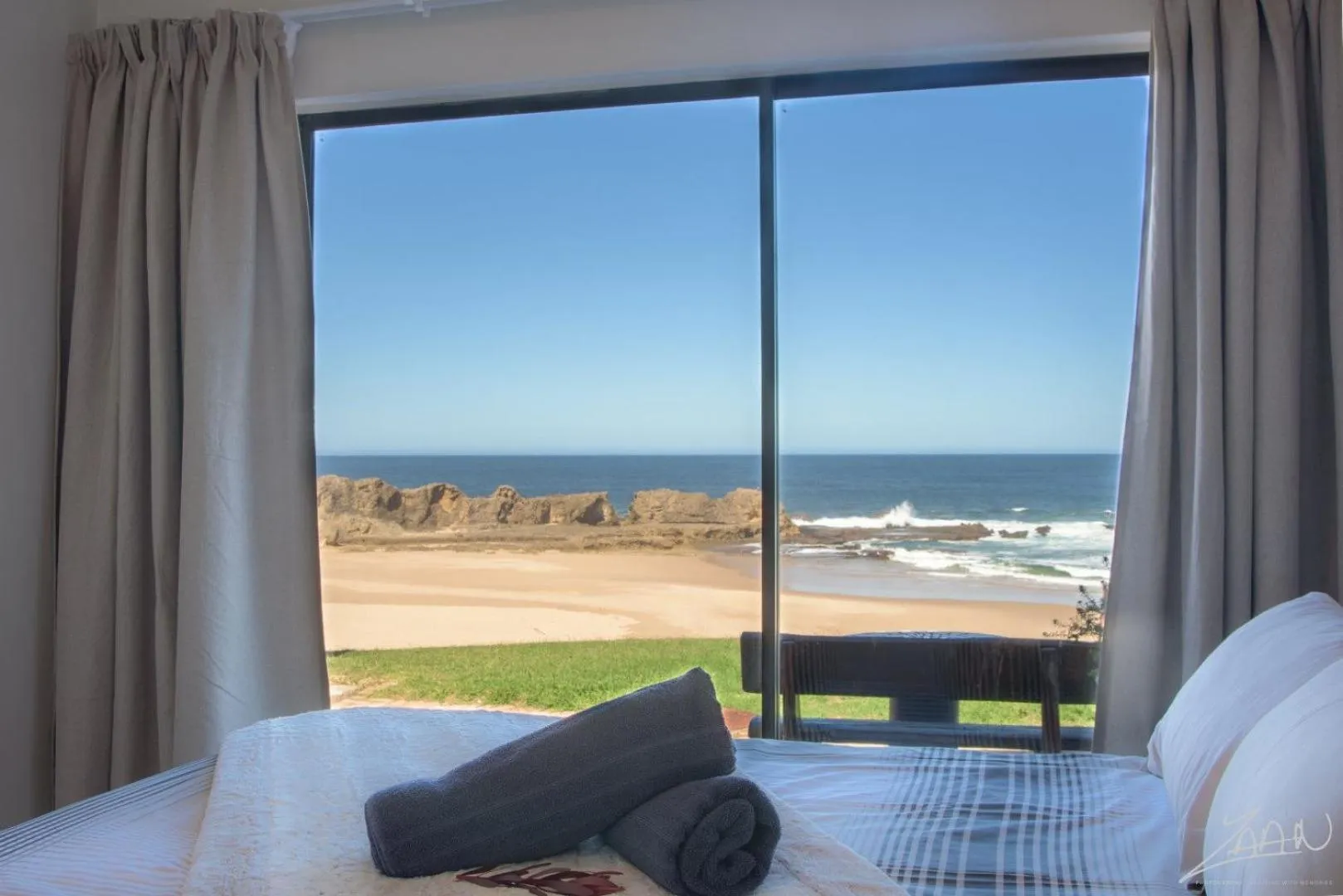 View (from property/room), Bed in Fynbos Golf and Country Estate