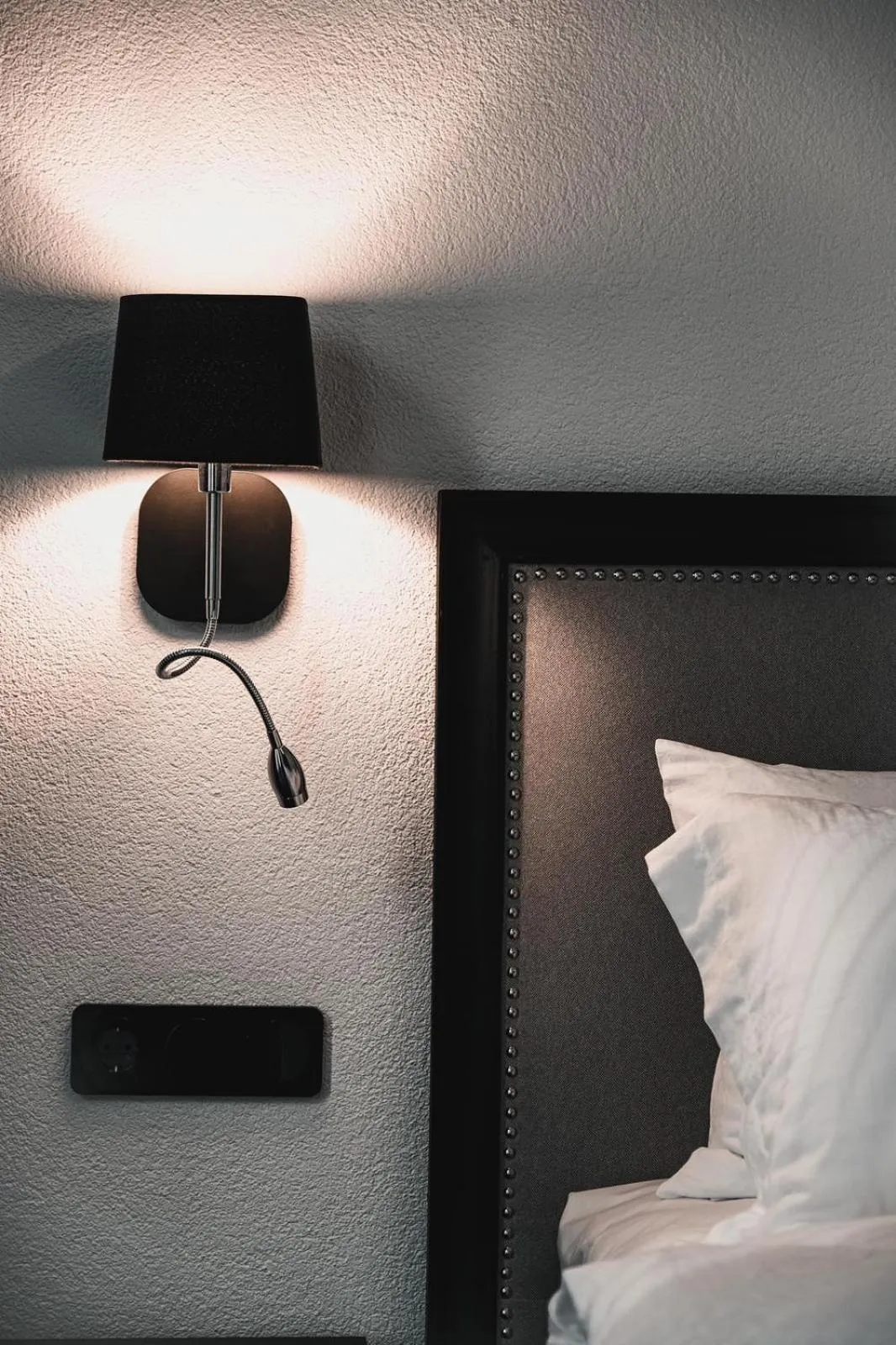 Bedroom, Bed in Be Side Hotel