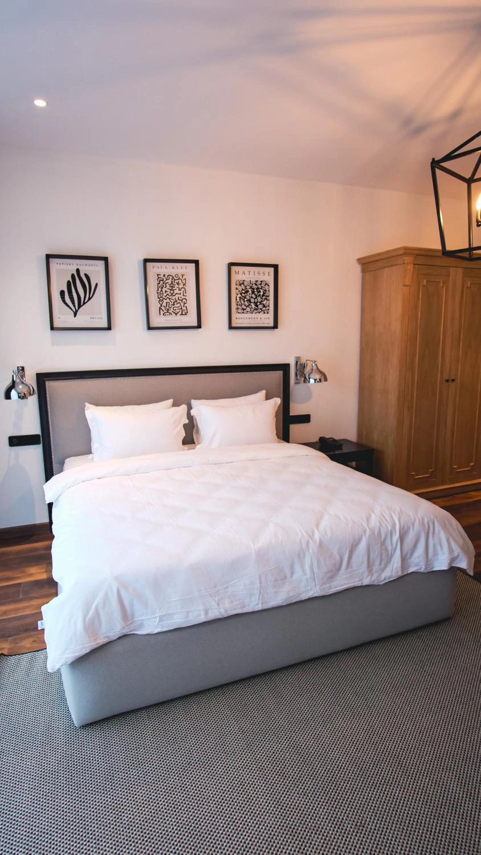 Bed in Be Side Hotel