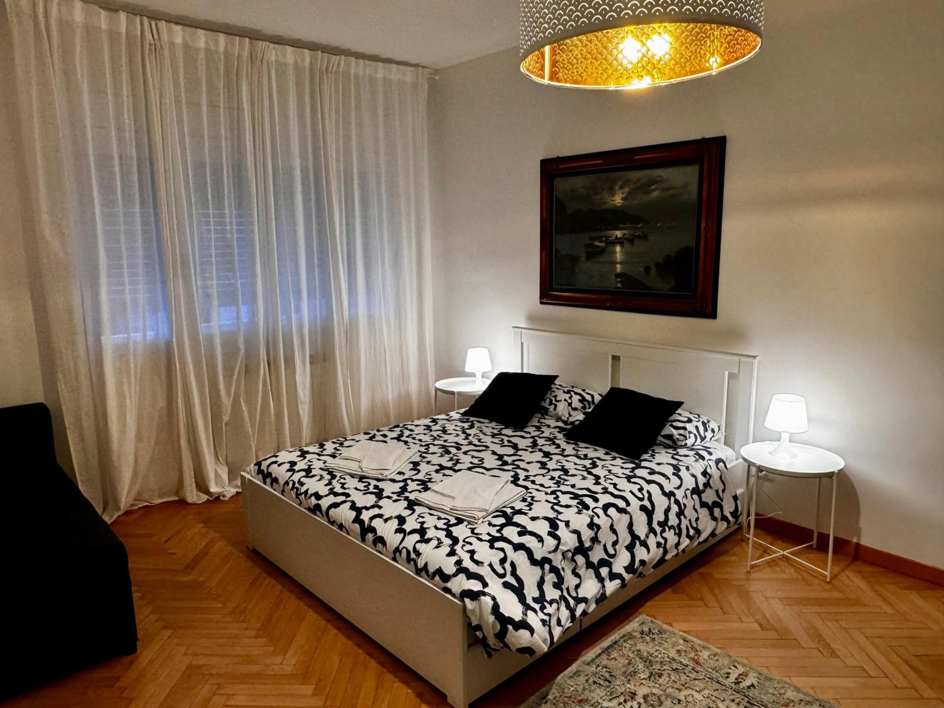 Two-Bedroom Apartment in Charm & History in Trieste