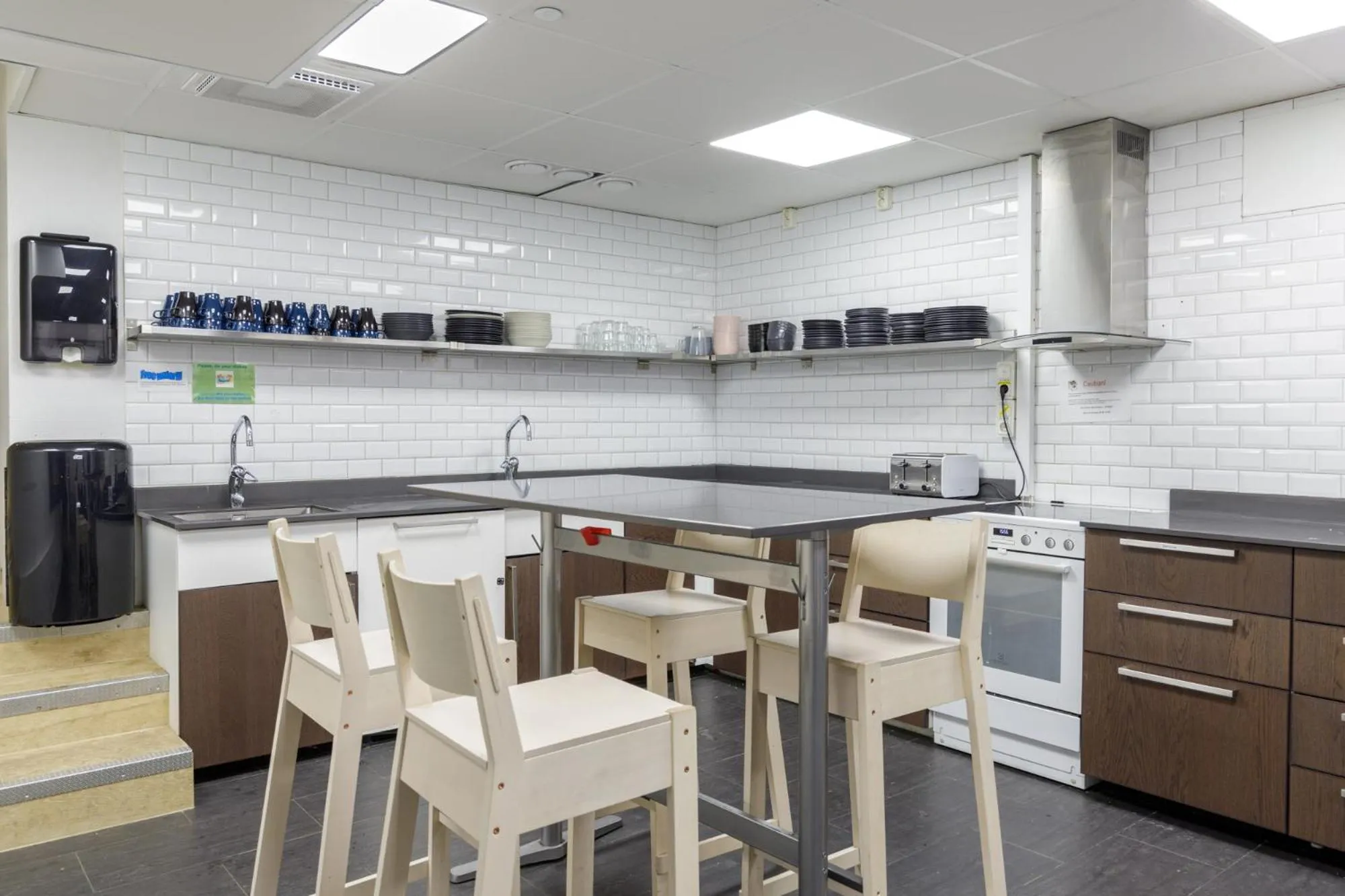 Kitchen or kitchenette in City Hostel