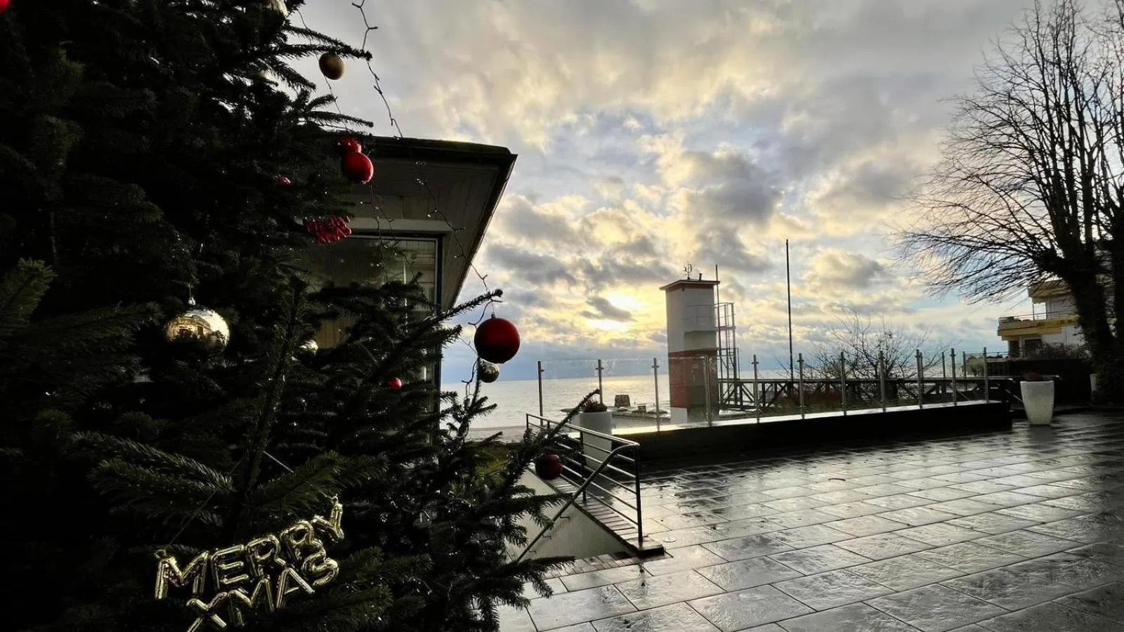 Property building in Hotel Zur schönen Aussicht