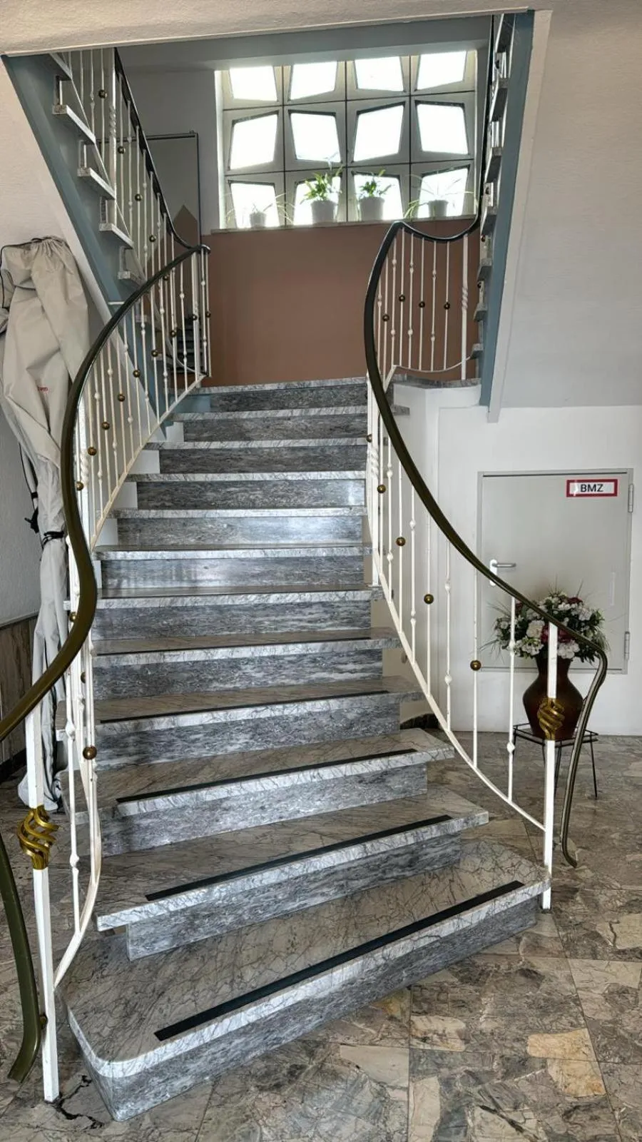 Property building in Hotel Zur schönen Aussicht