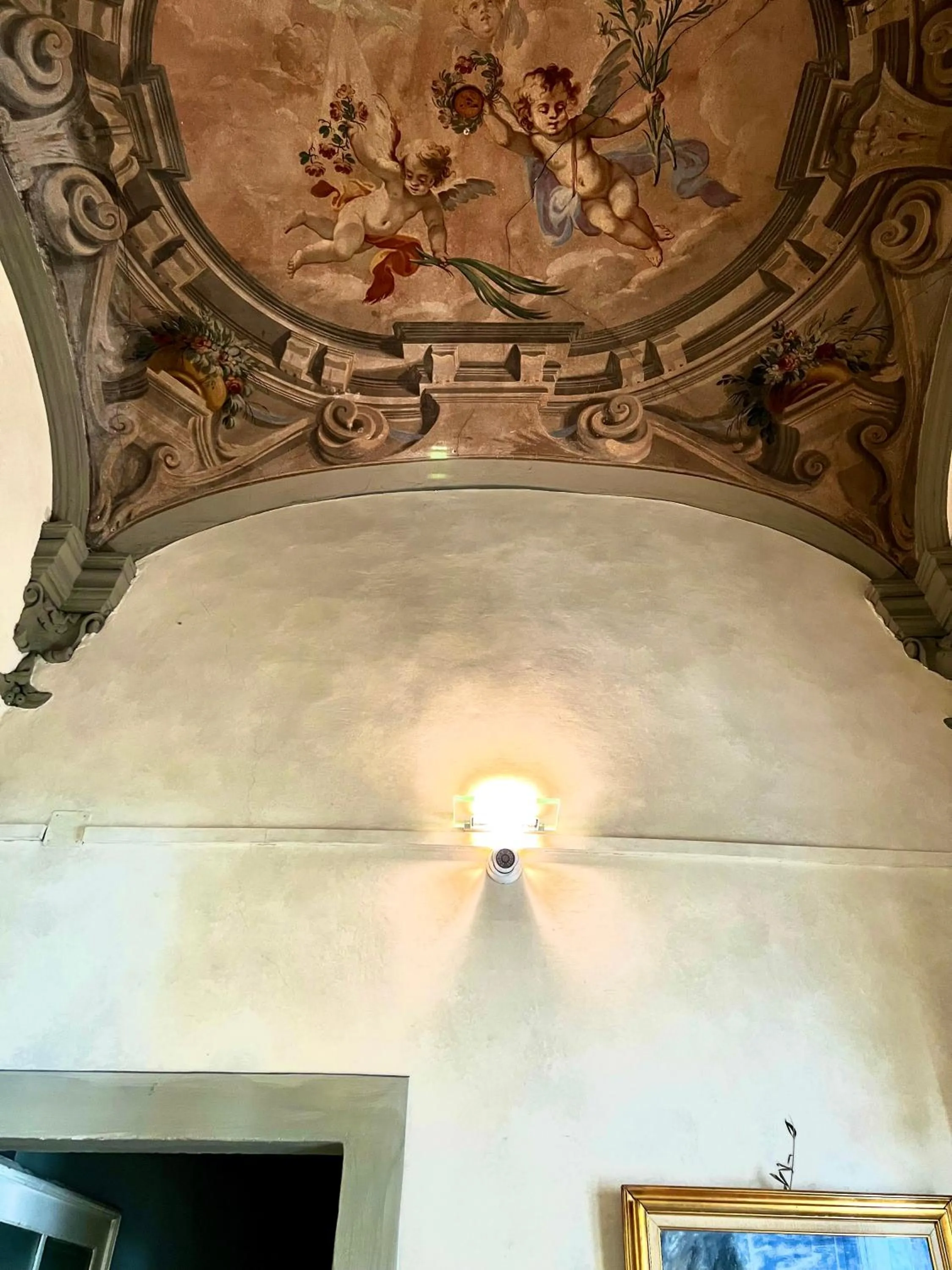 Decorative detail in B&B Beatrice