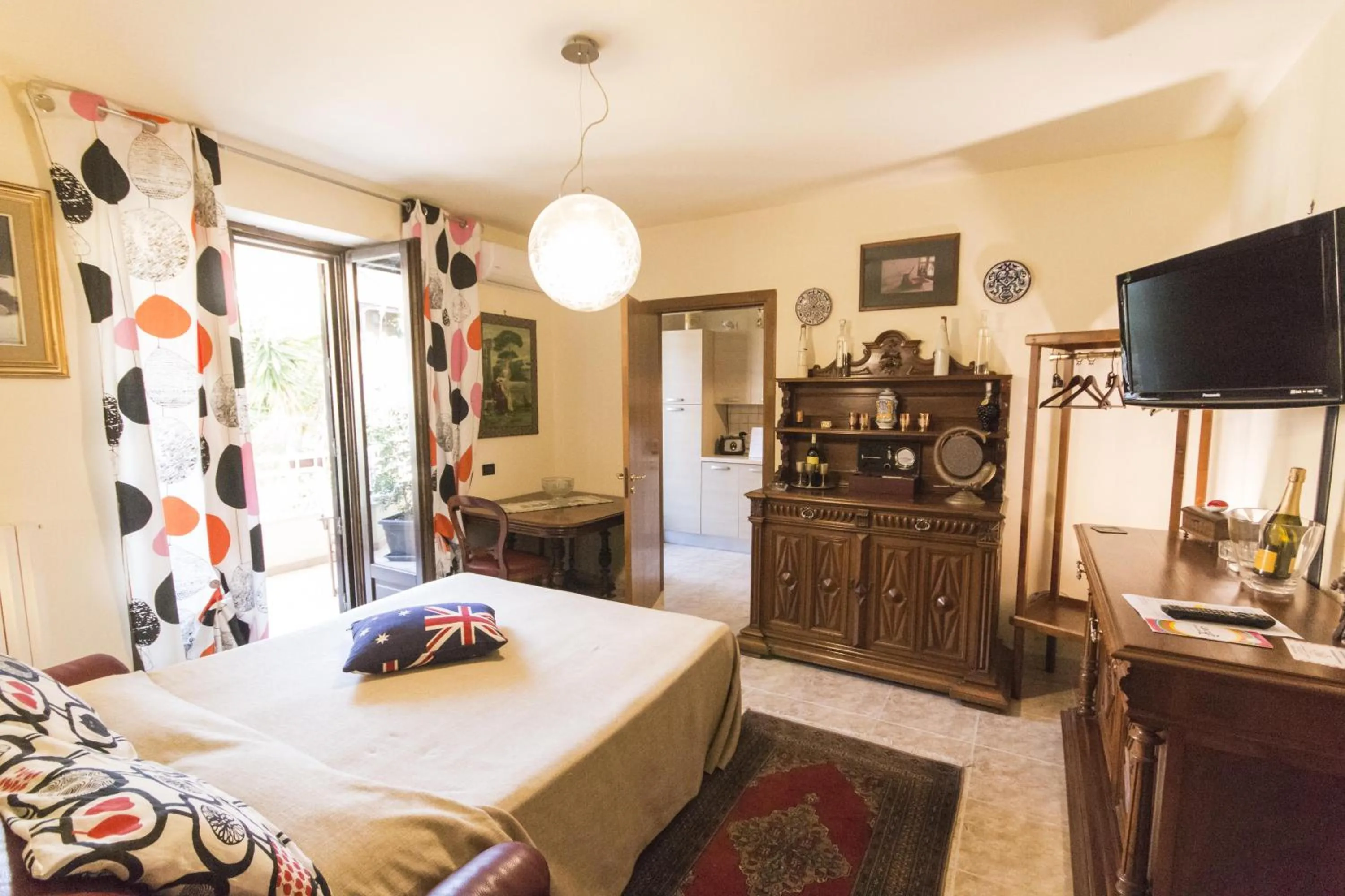 Photo of the whole room, Bed in B&B Luxury