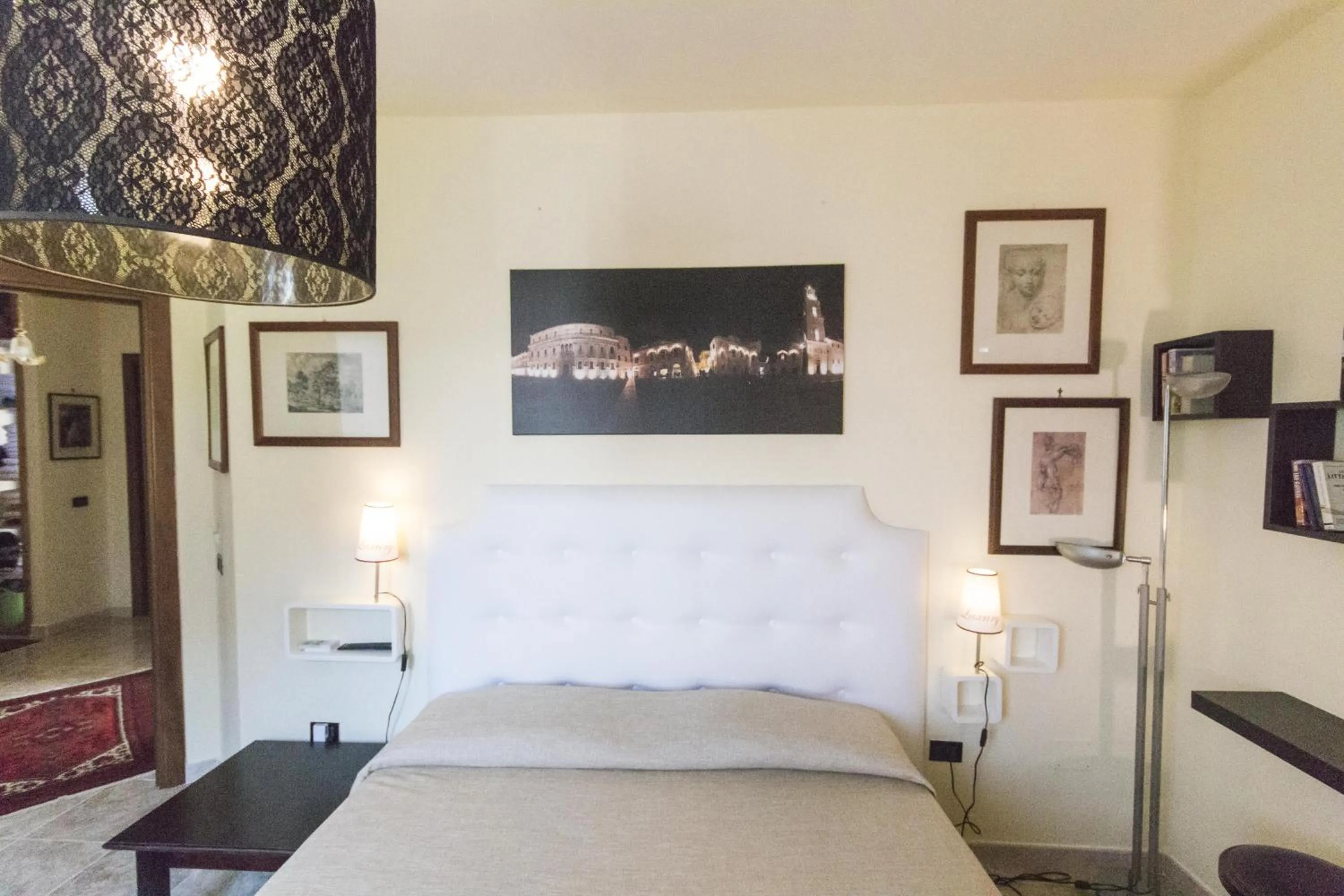 Photo of the whole room, Bed in B&B Luxury