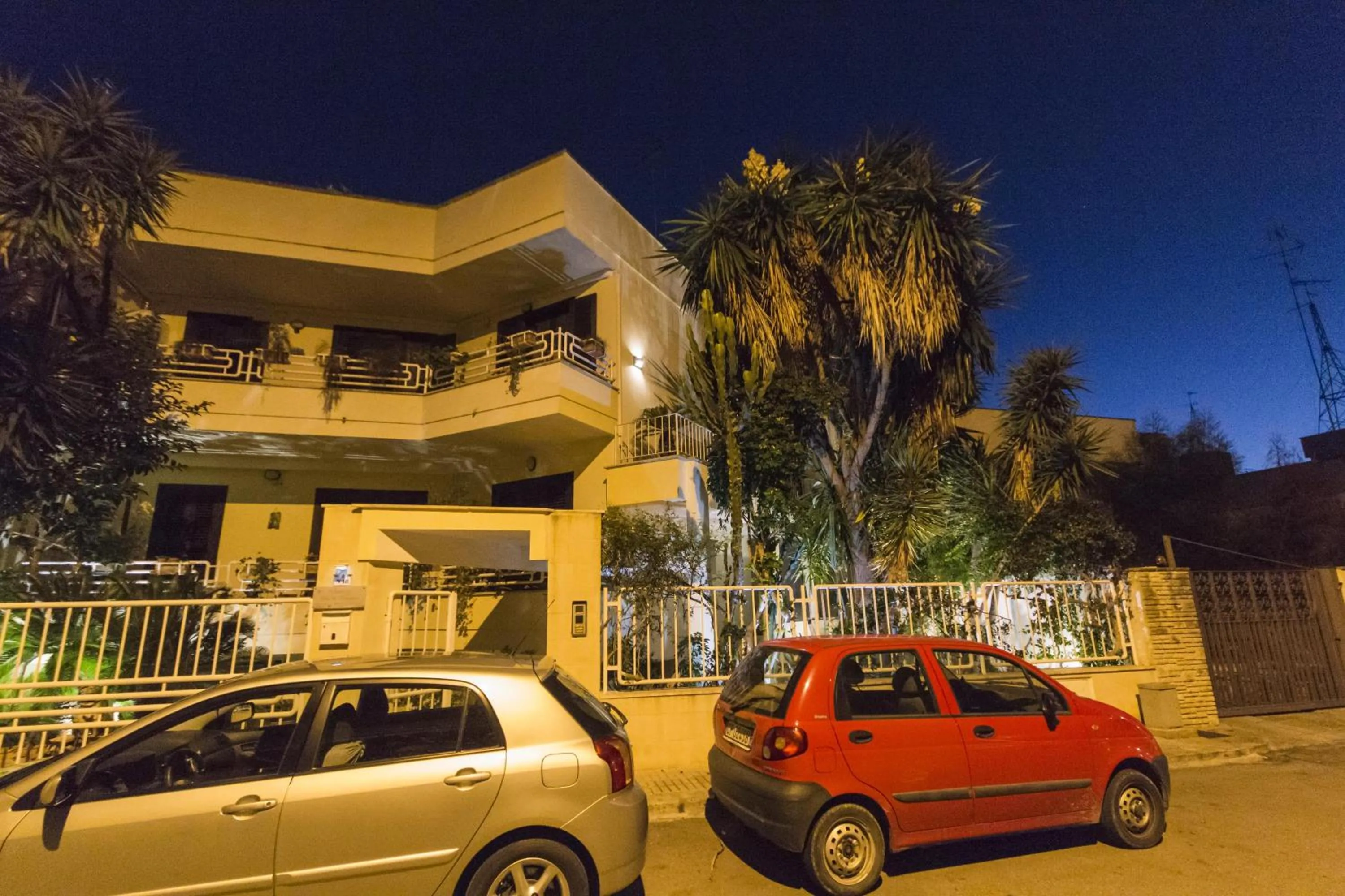 Facade/entrance in B&B Luxury