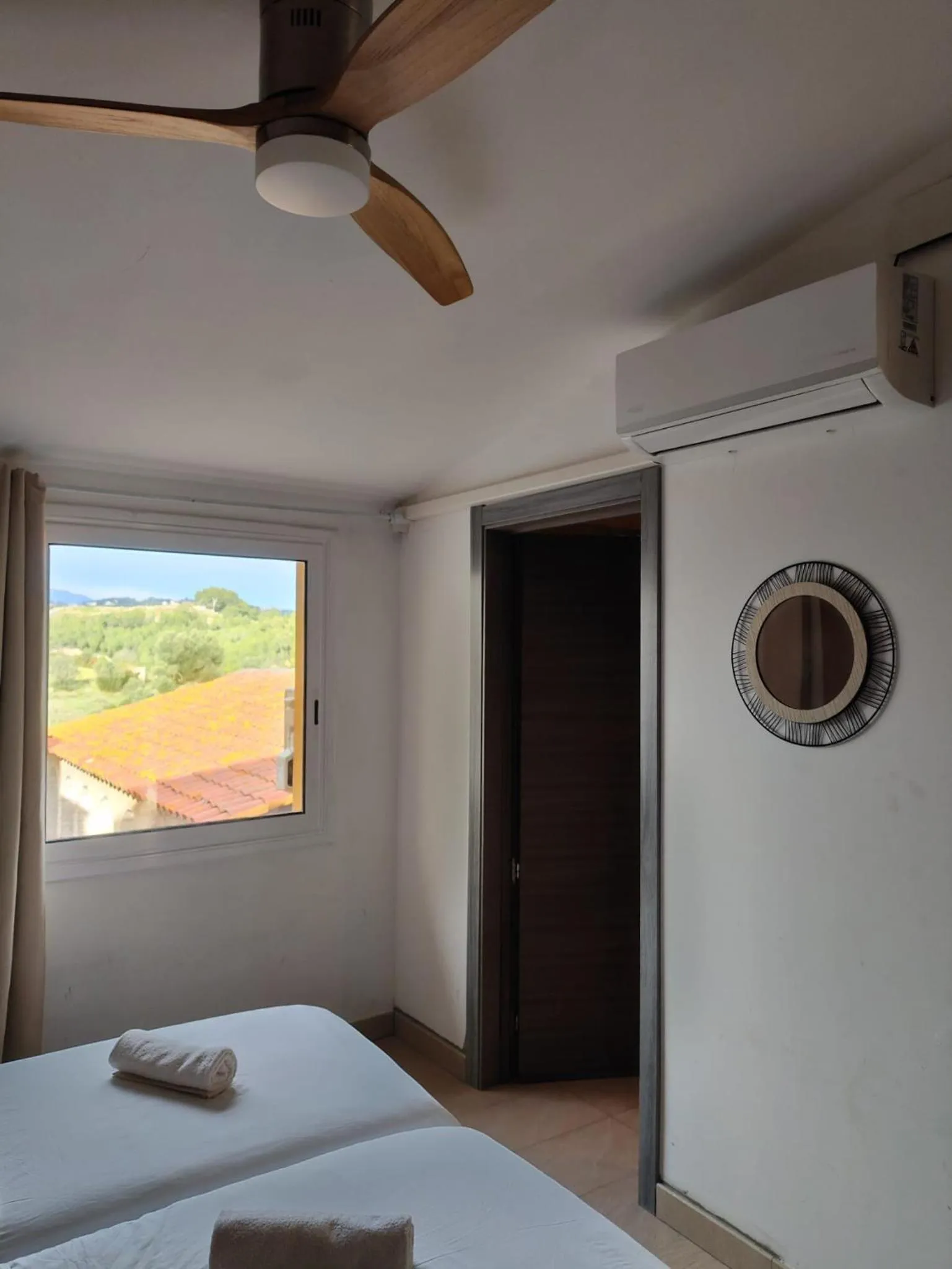 Bed in L'Olivera Casa Rural