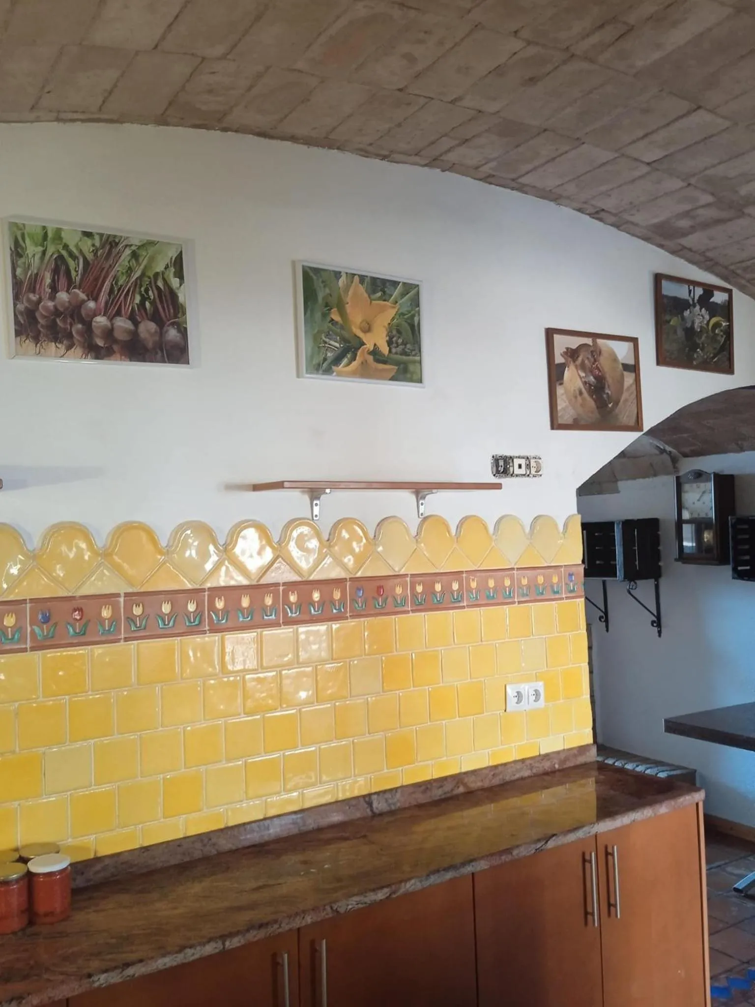 Kitchen or kitchenette in L'Olivera Casa Rural