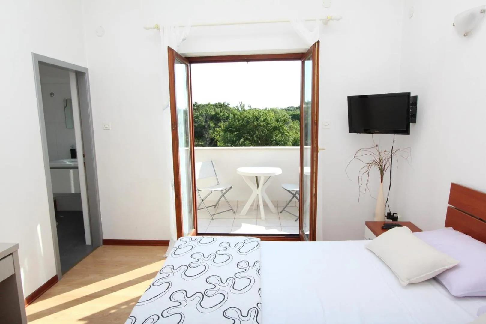 Rooms and Apartment Luana